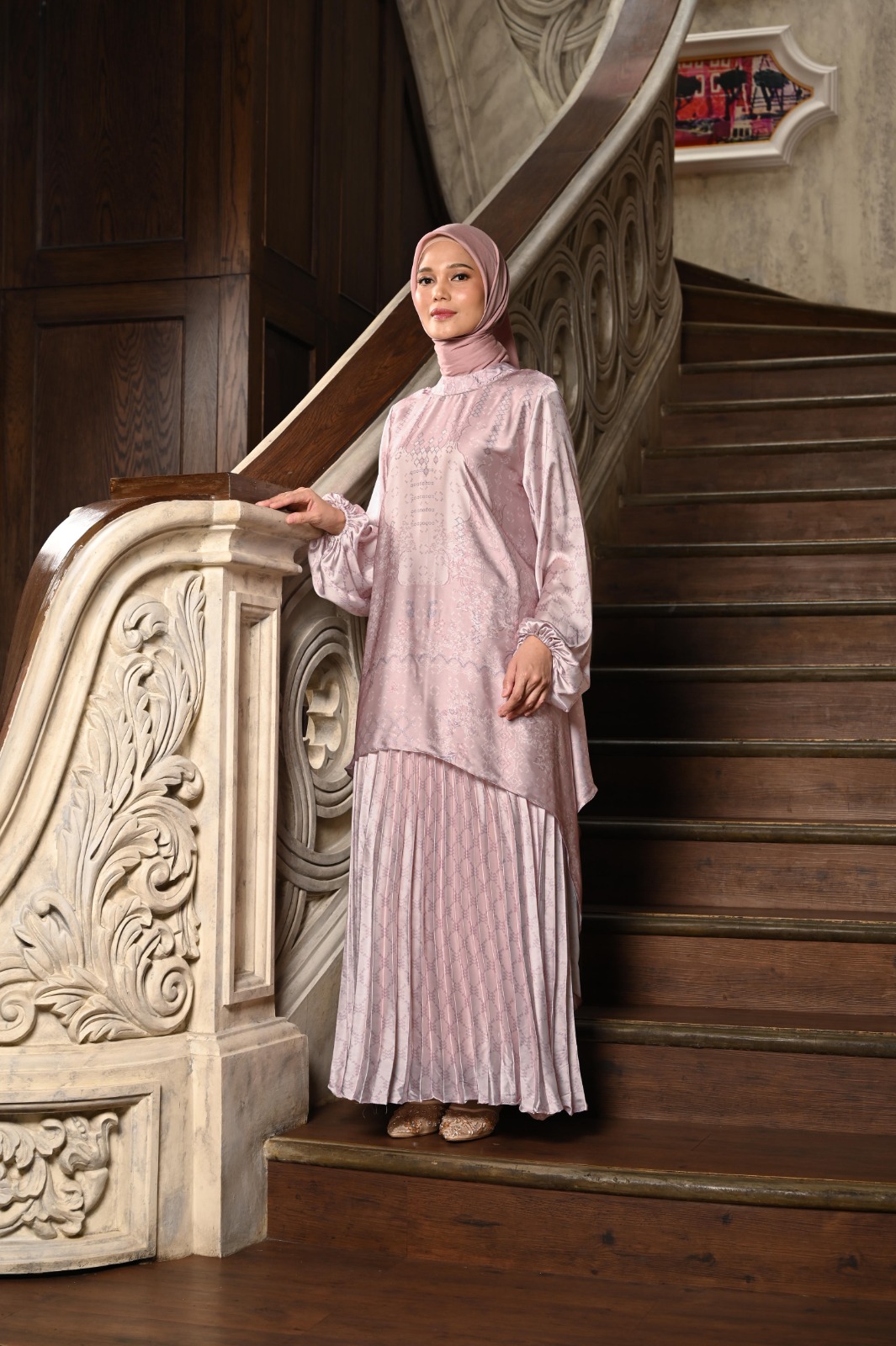 LEVAUGHN LAVISH BLOUSE BLUSH