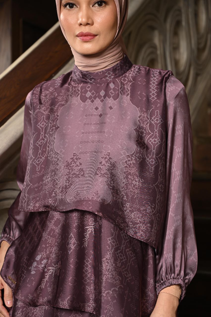 LEVAUGHN LAVISH TUNIC MAROON