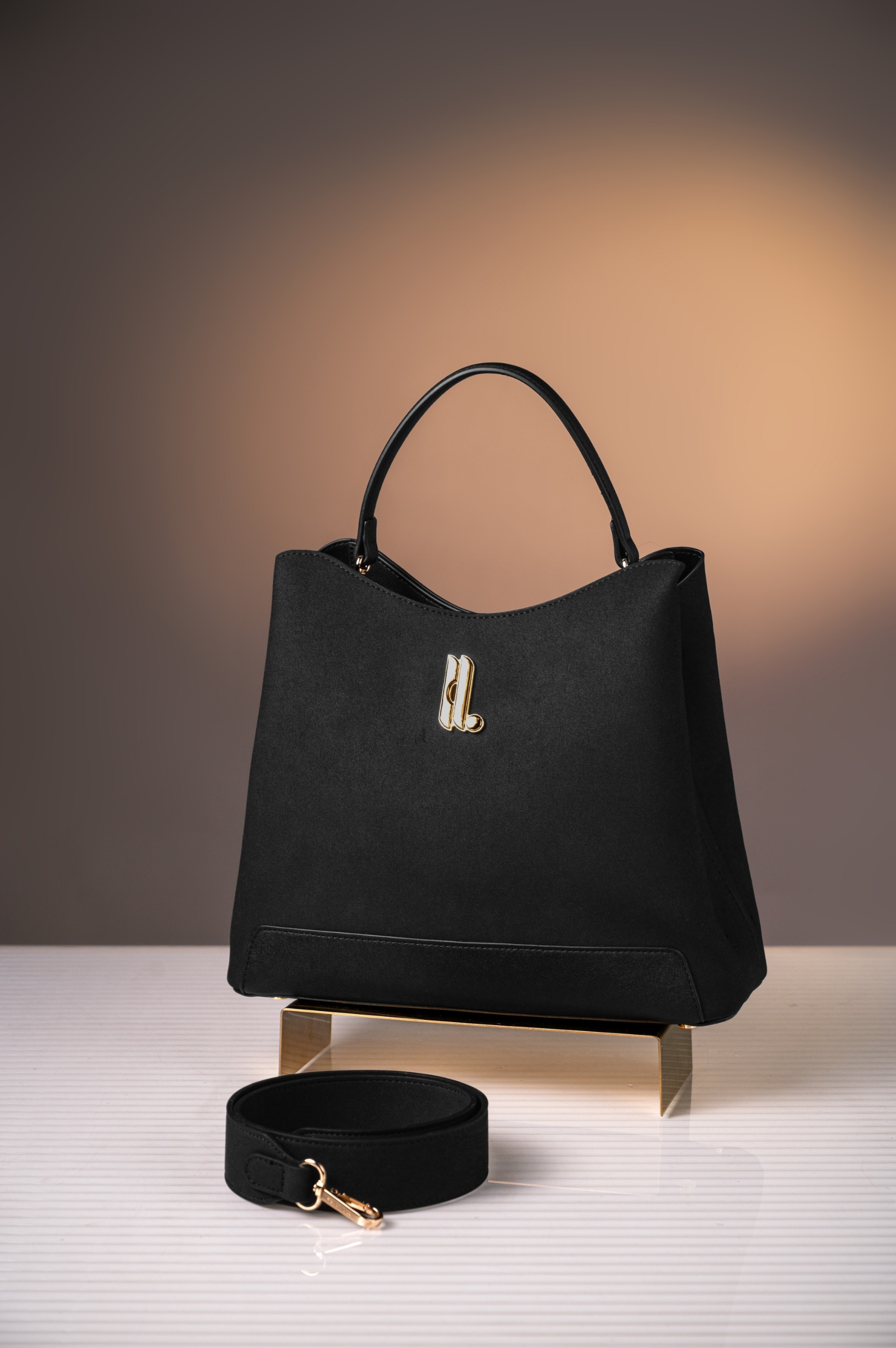 YVETTE TOTEBAG COAL