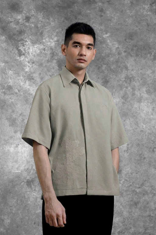 Image of Kemeja Bordir Renjana Lengan Pendek Tenun