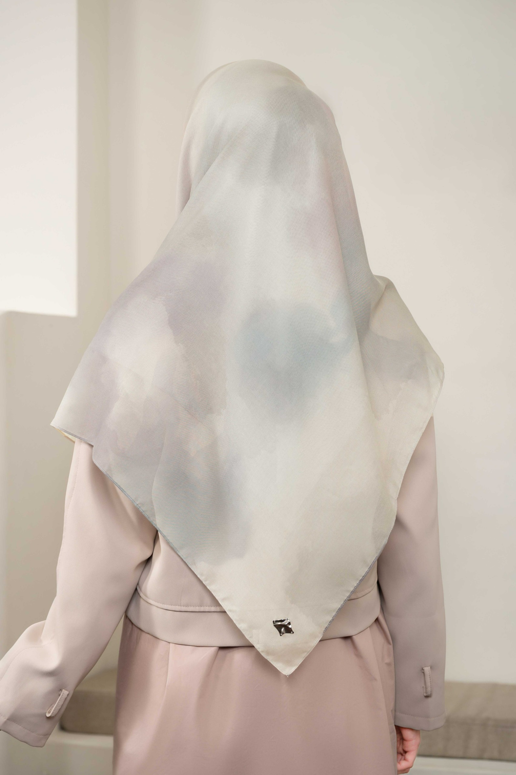DEAR TO HEART SCARF AURORA