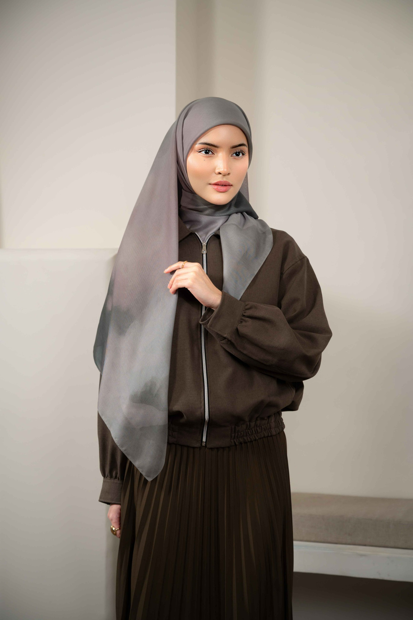 DEAR TO HEART SCARF IRIS