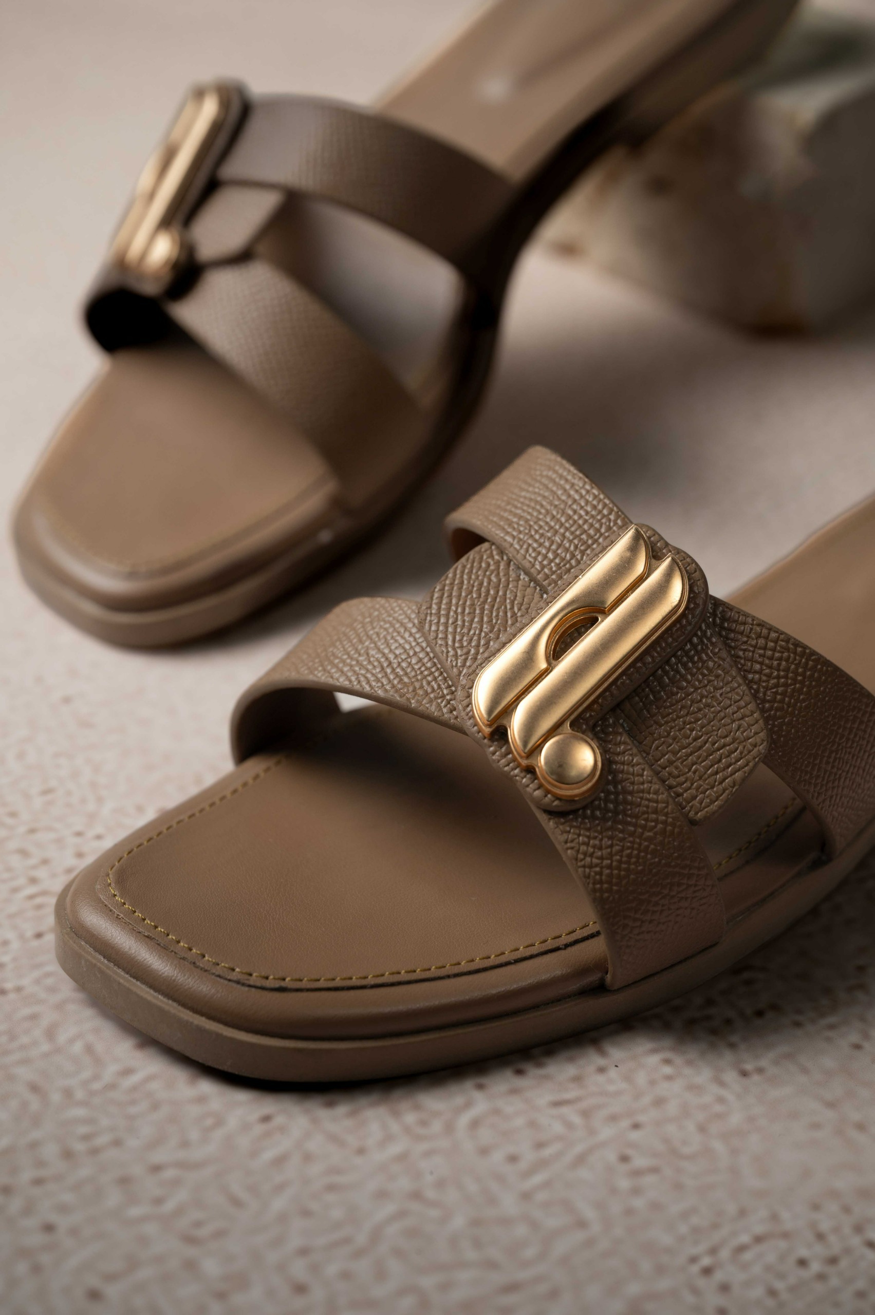 ALBA SANDAL CAMEL