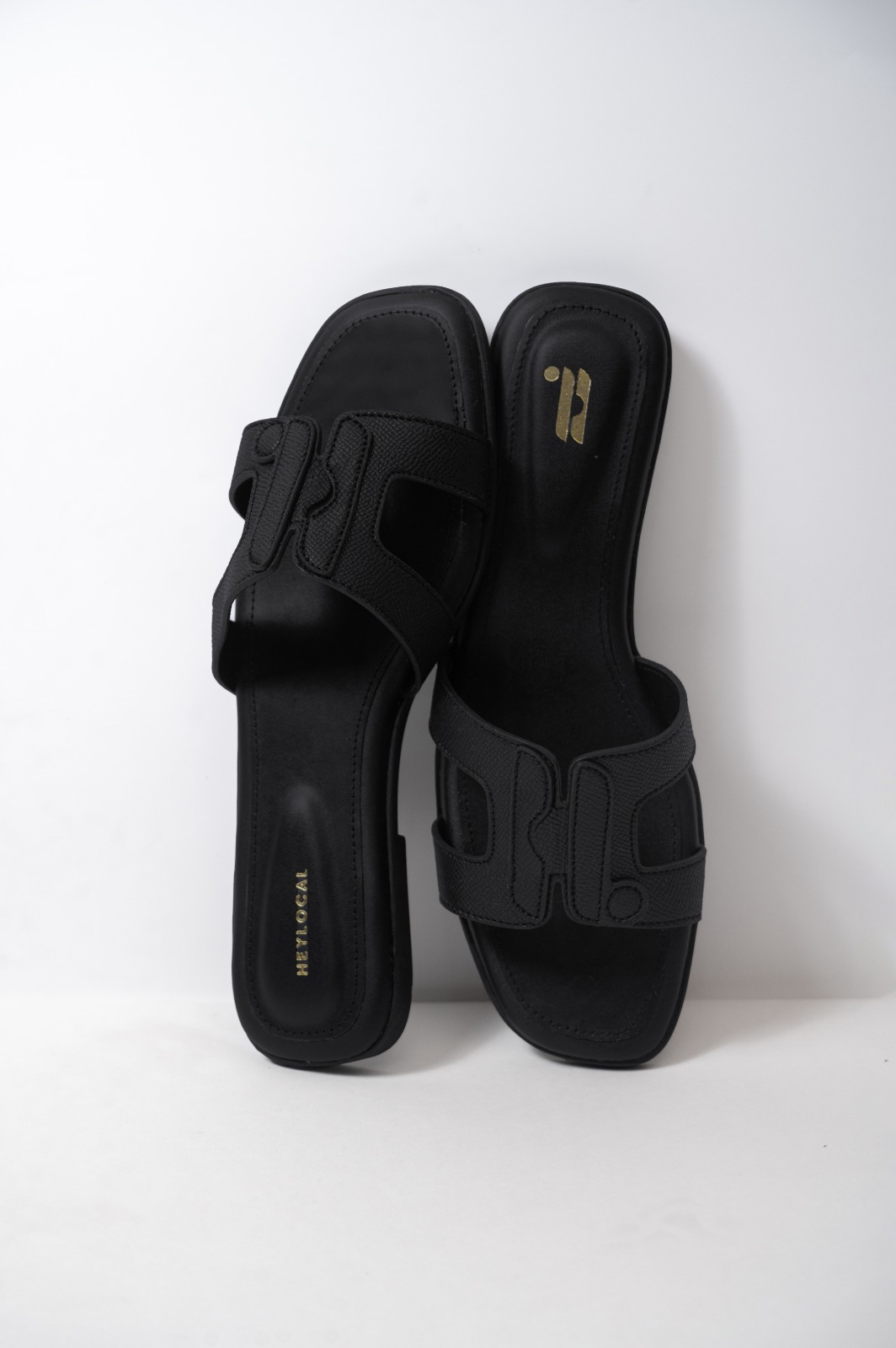 FERMO SANDAL BLACK