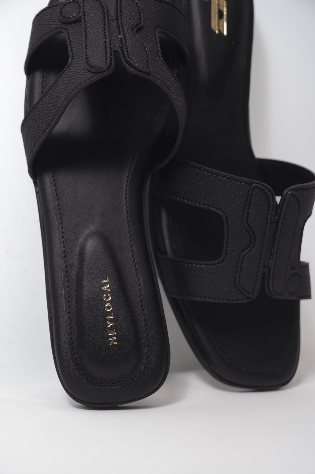 FERMO SANDAL BLACK