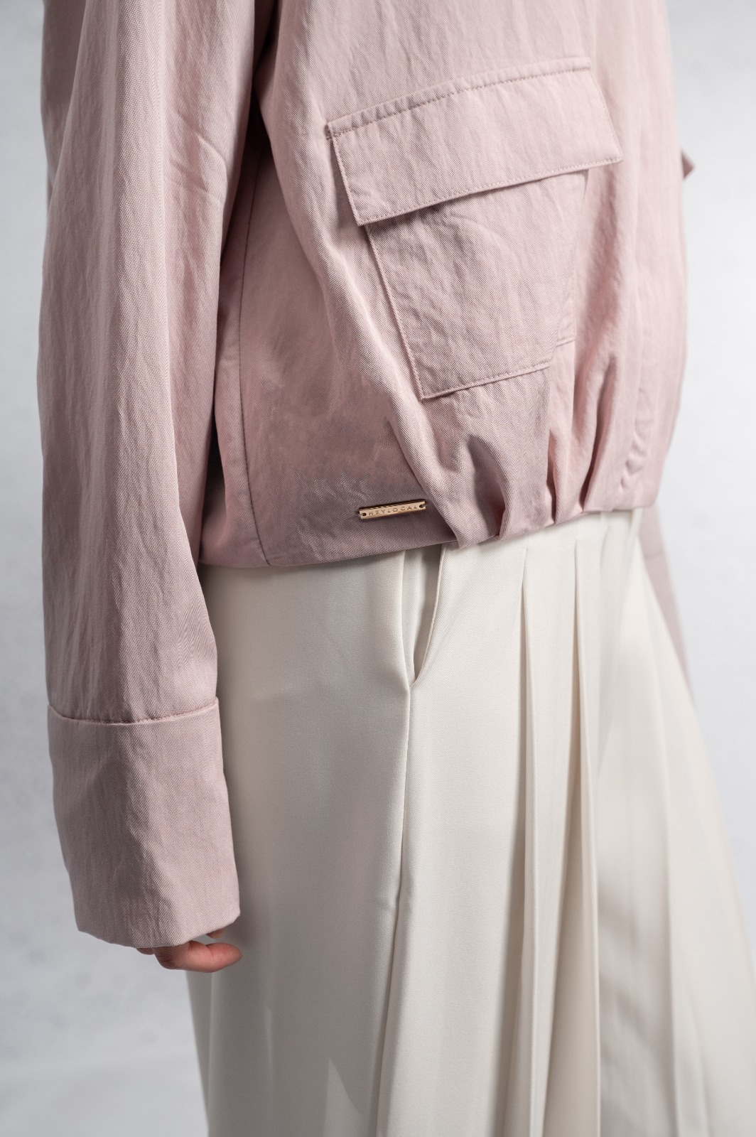 BACK TO EASE JACKET POWDER