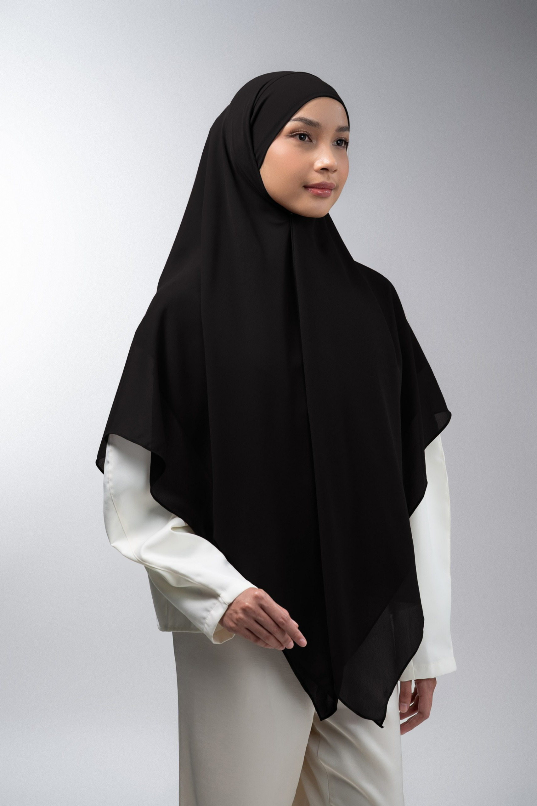 KHALA SQUAREBAN BLACK