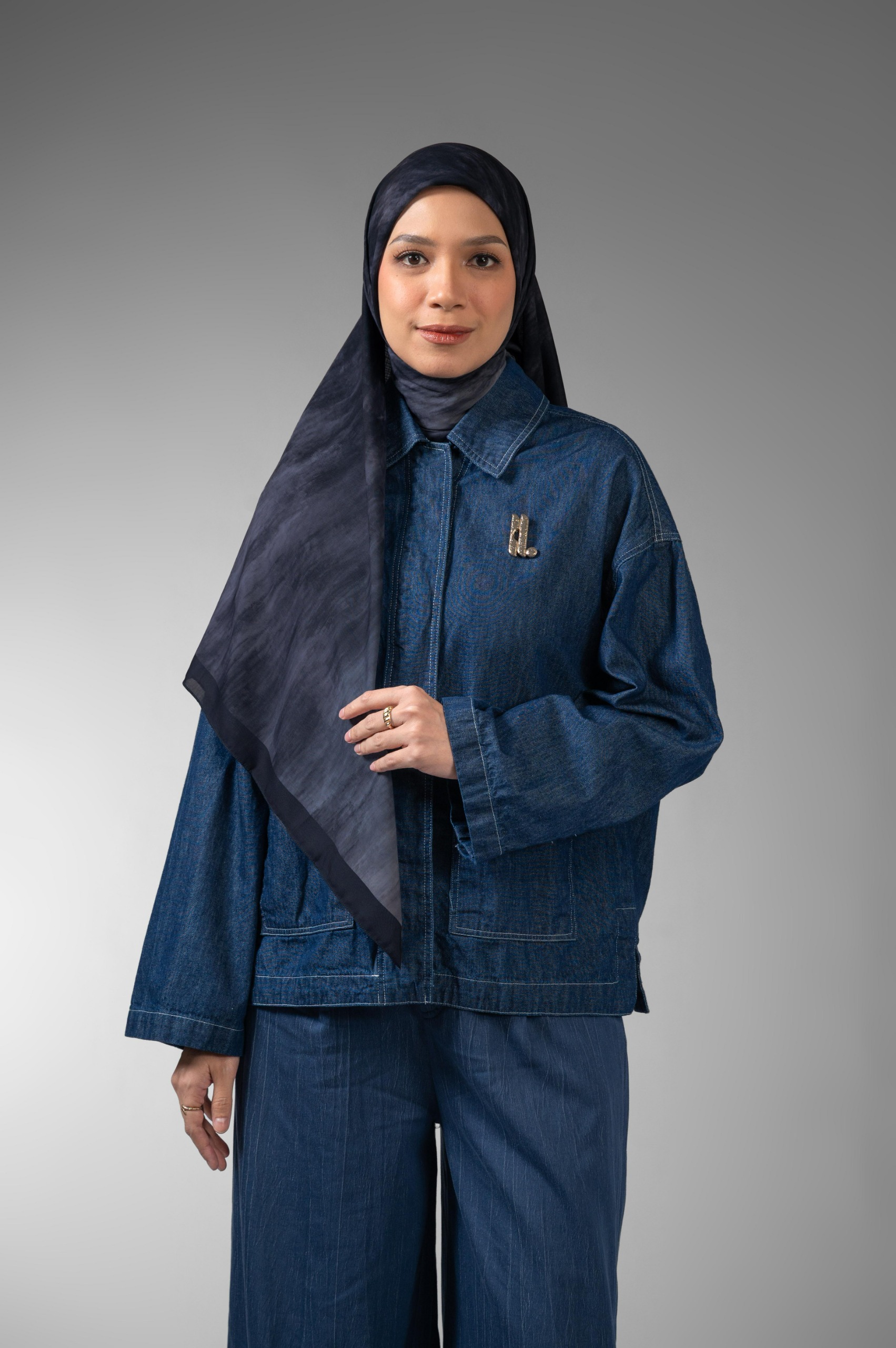 TRACÉ SCARF SAPPHIRE
