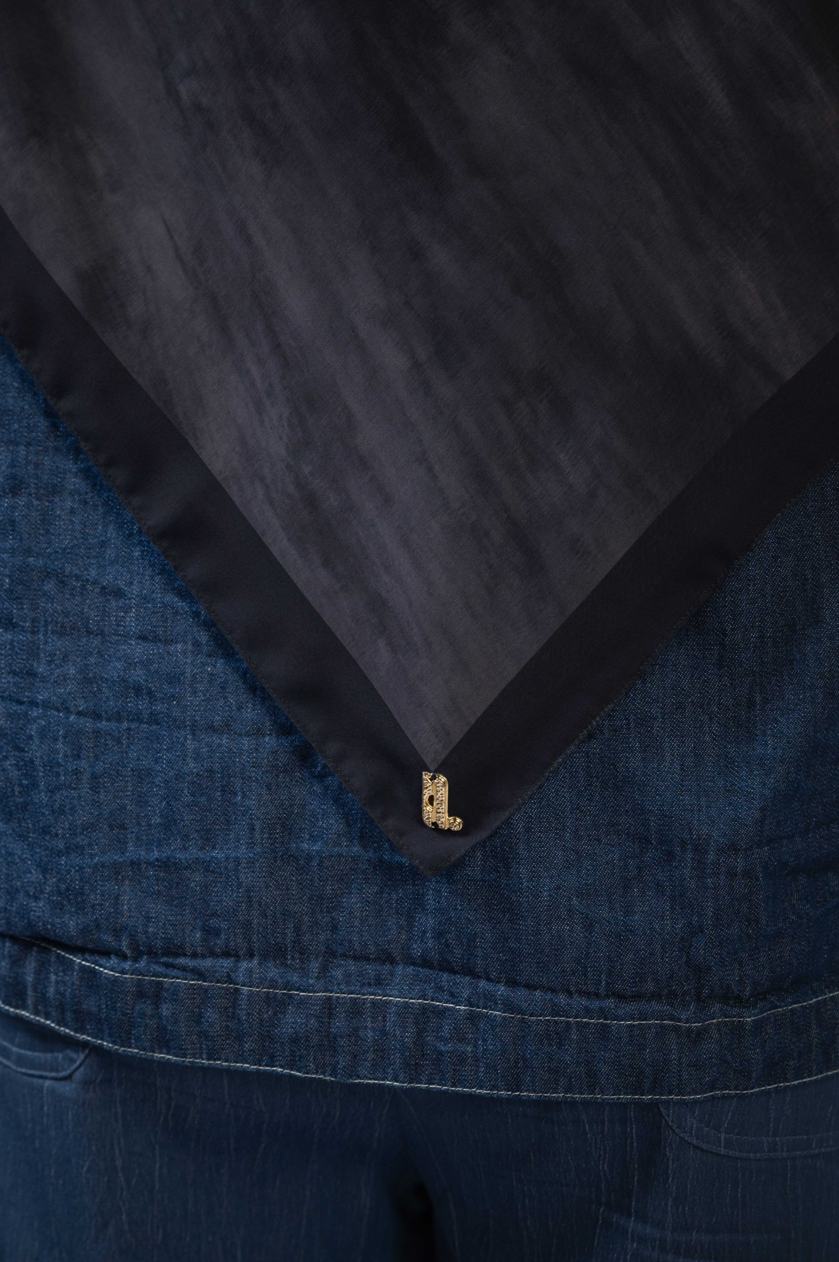 TRACÉ SCARF SAPPHIRE