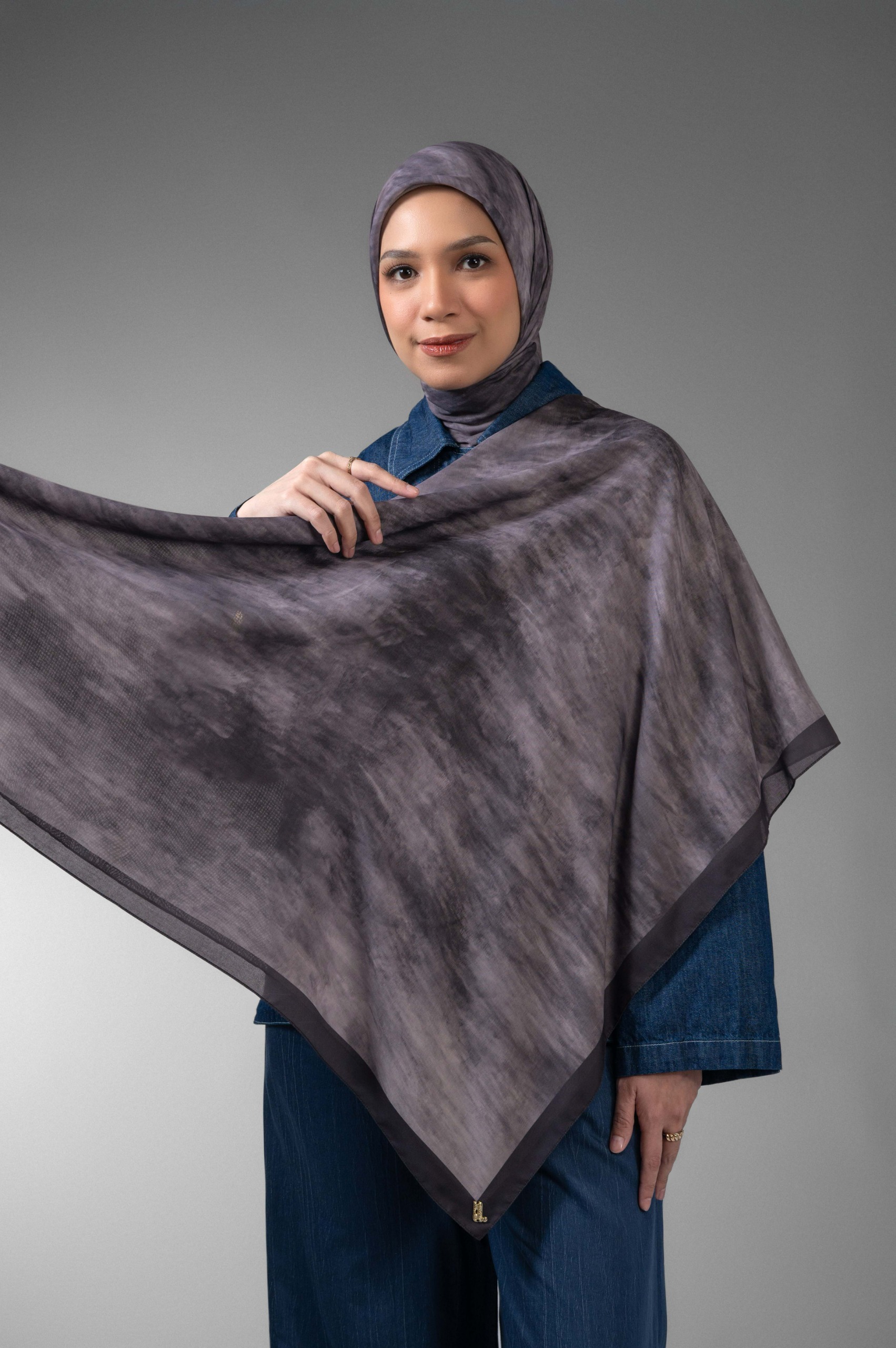 TRACÉ SCARF ASH