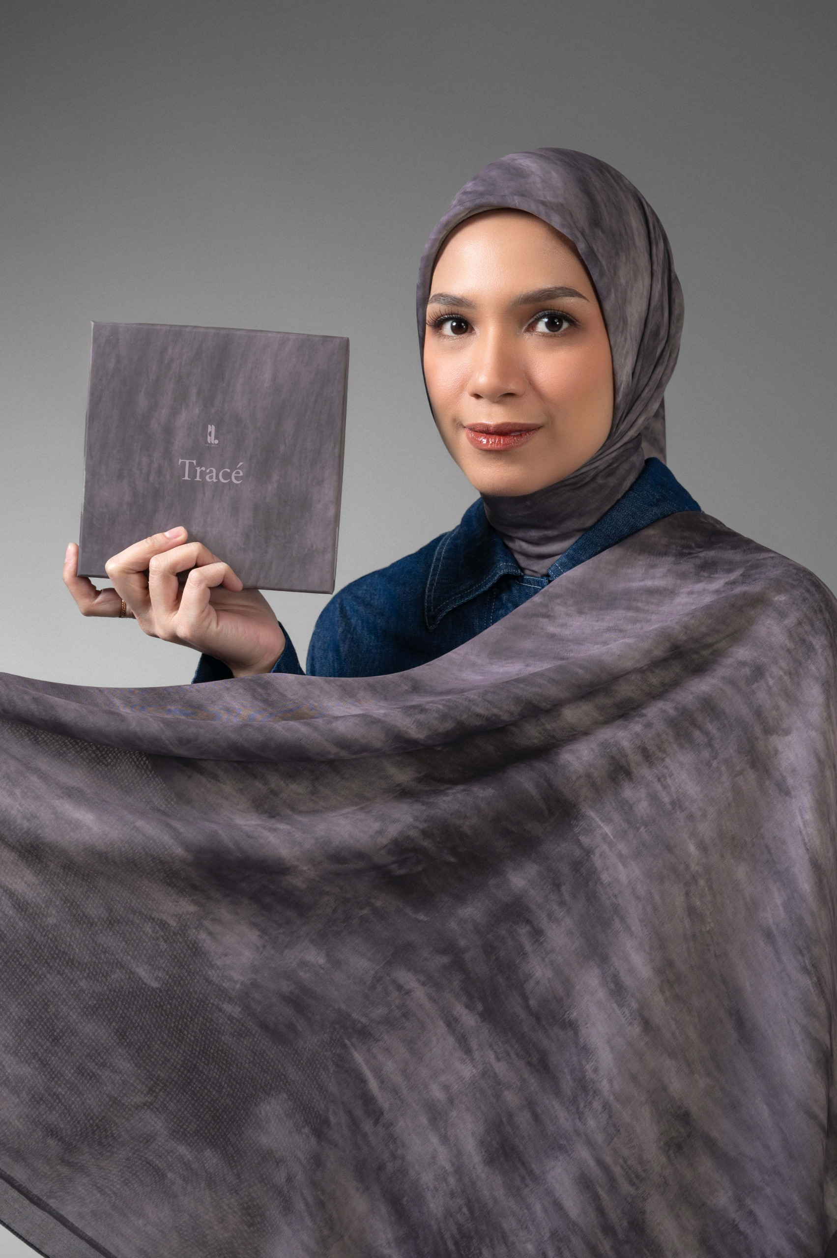 TRACÉ SCARF ASH