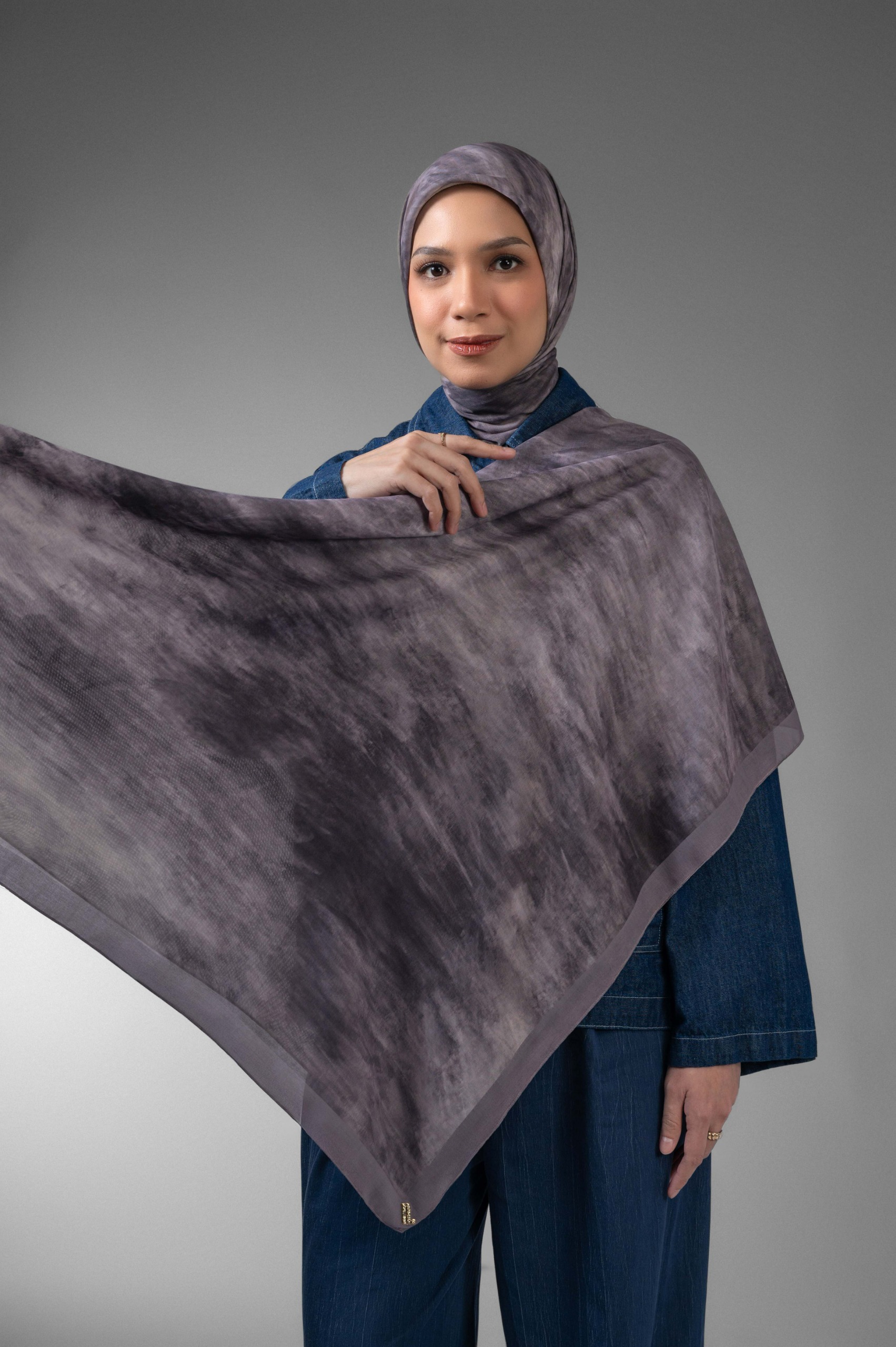 TRACÉ SCARF ASH