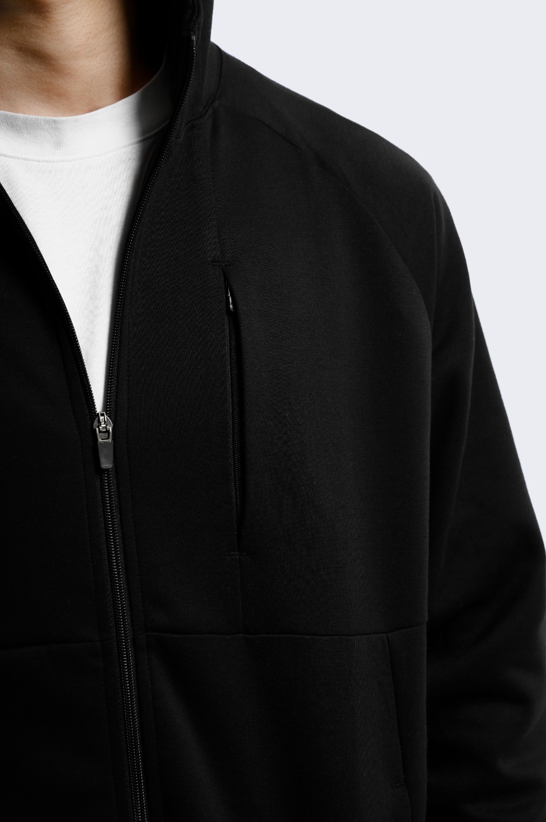 Techinical Hooded Jacket Black