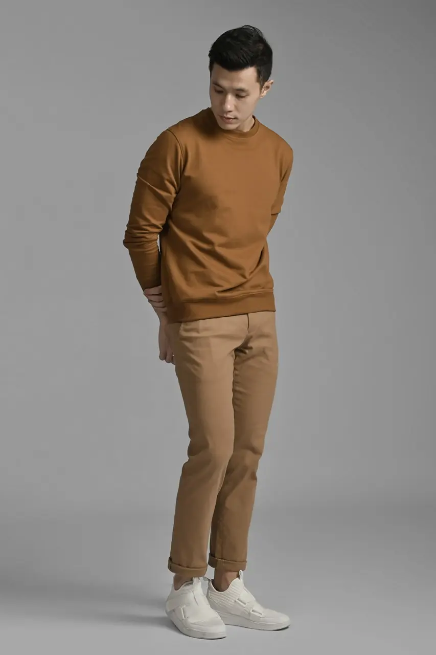 BASIC SWEATER LIGHT BROWN