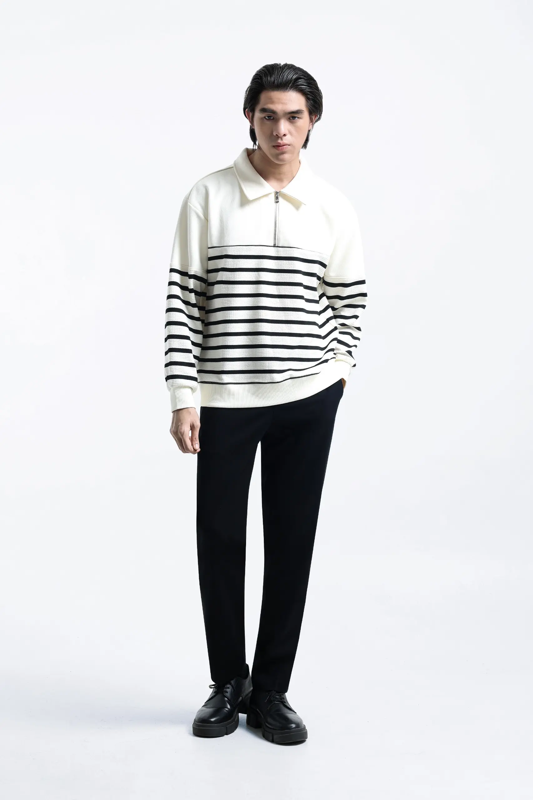 Linnix Knit Jacket White Black