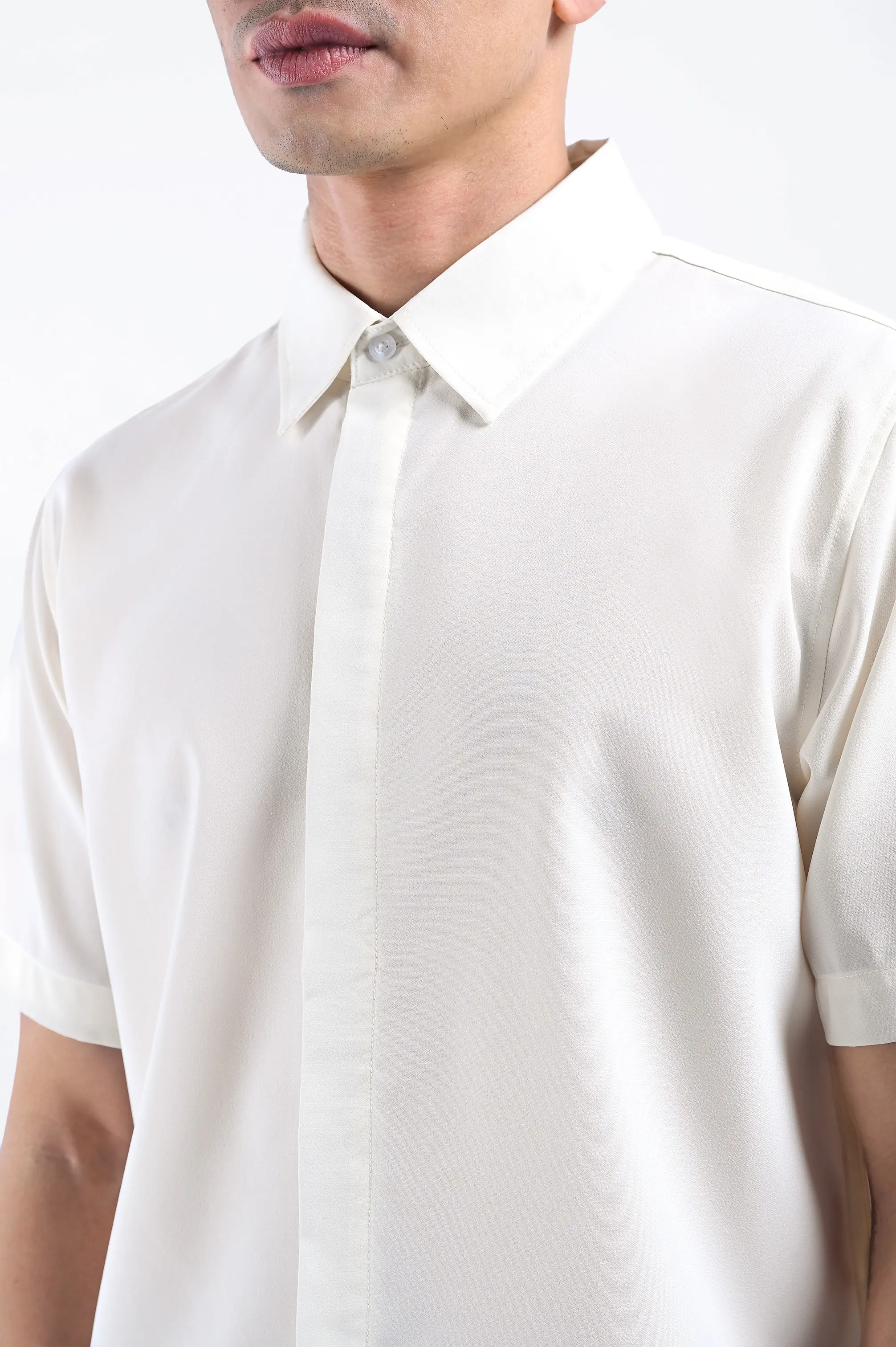Drafest Shirt Short Sleeve Off White