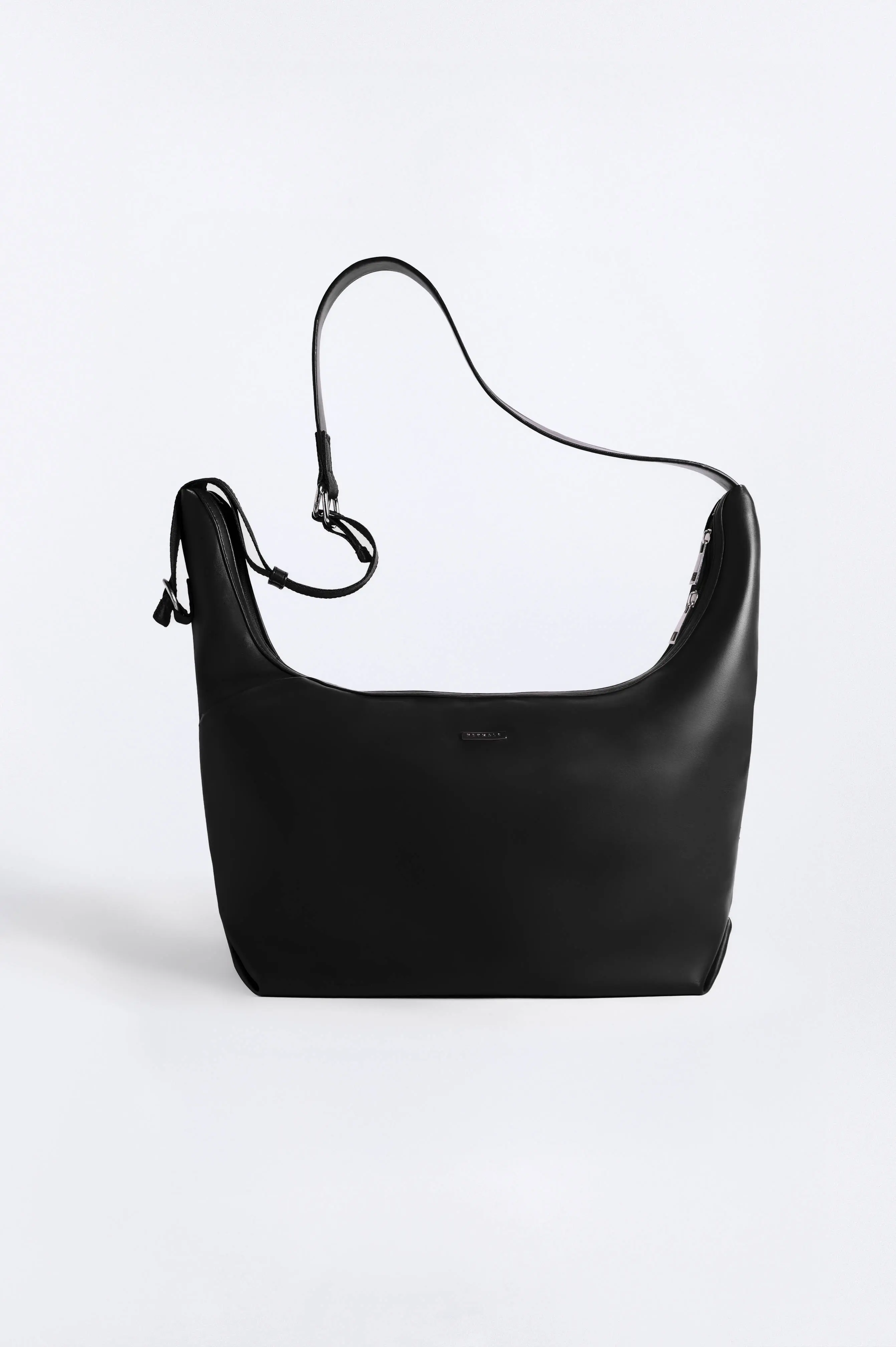 Archer Slingbag Black