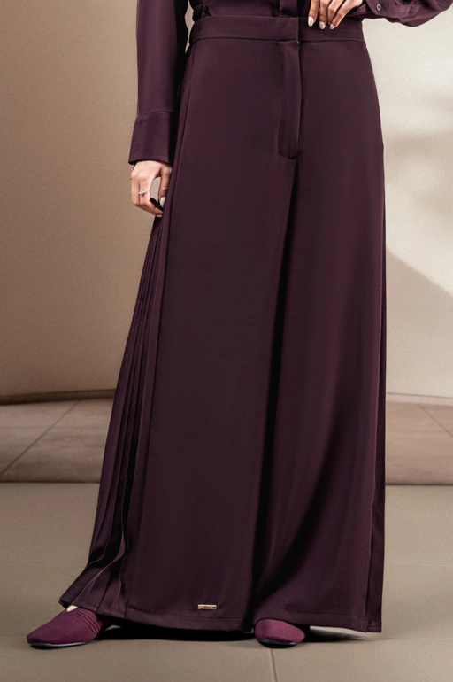 Image of CELANA BERLIPAT ELOK GANDARIA