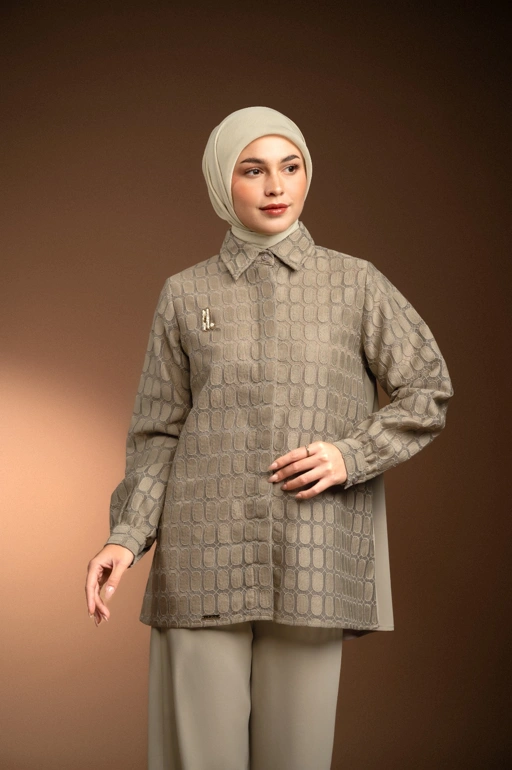 Image of KEMEJA BROKAT RENJANA TENUN