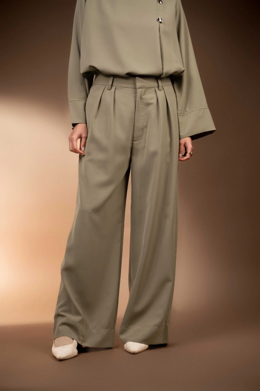 Image of CELANA TENTREM RIMBA