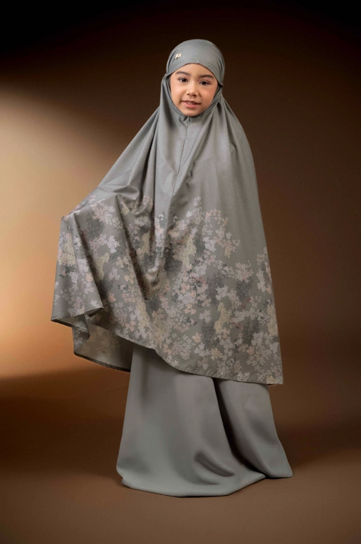 Image of MUKENA ANAK TENTREM KELABU