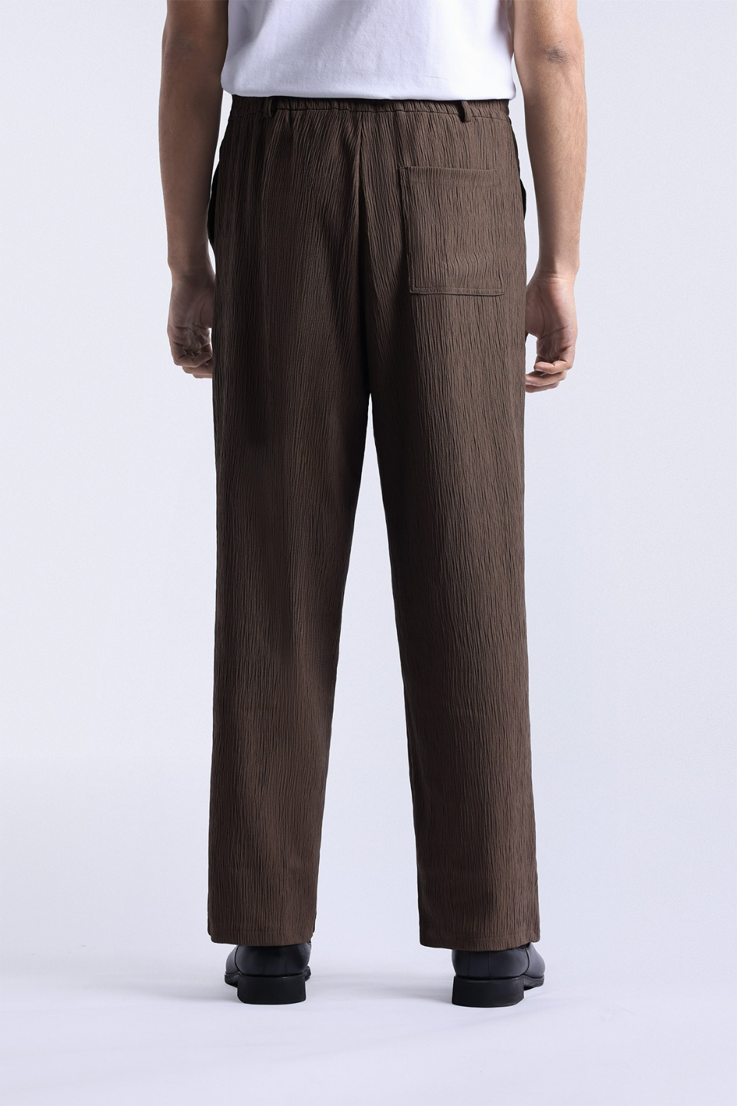 Coze Textured Pants Dark Brown