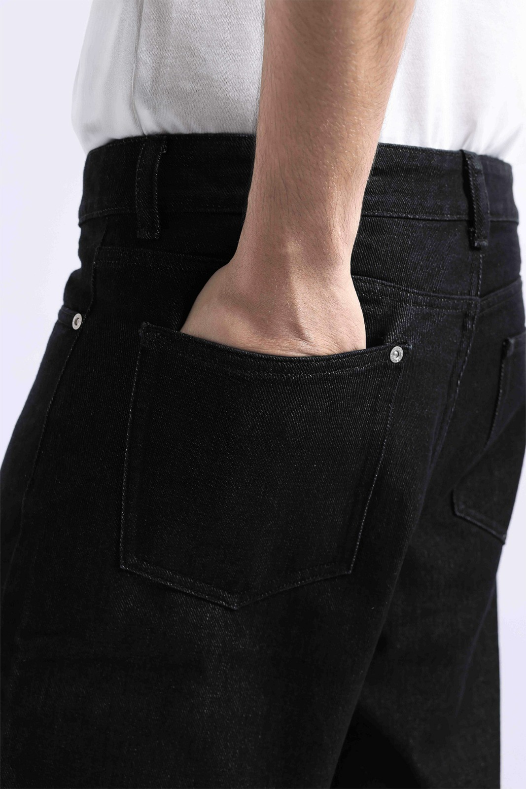 Rugged Denim Loose Pants Black
