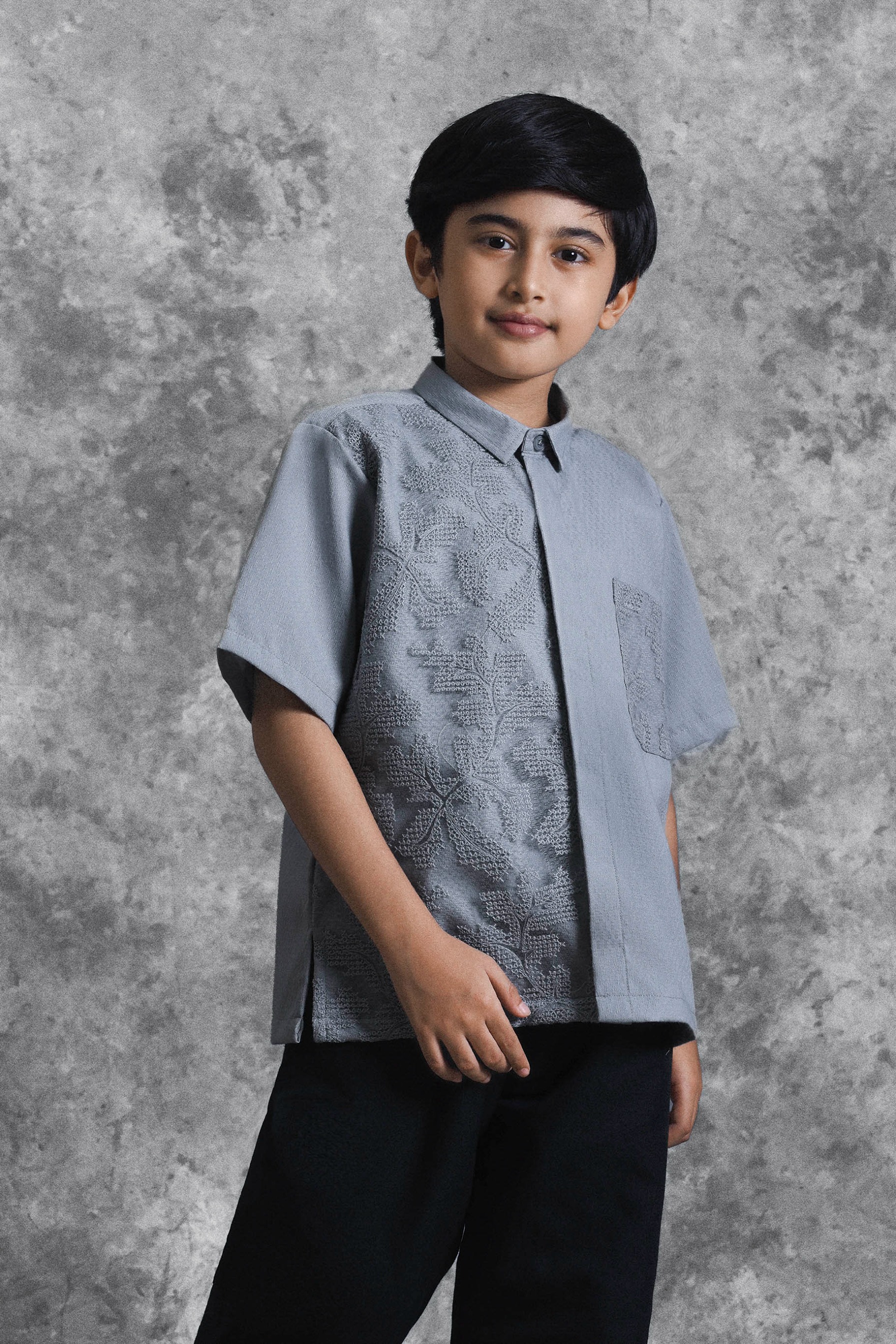 Kemeja Anak Brukat Saku Renjana Embun