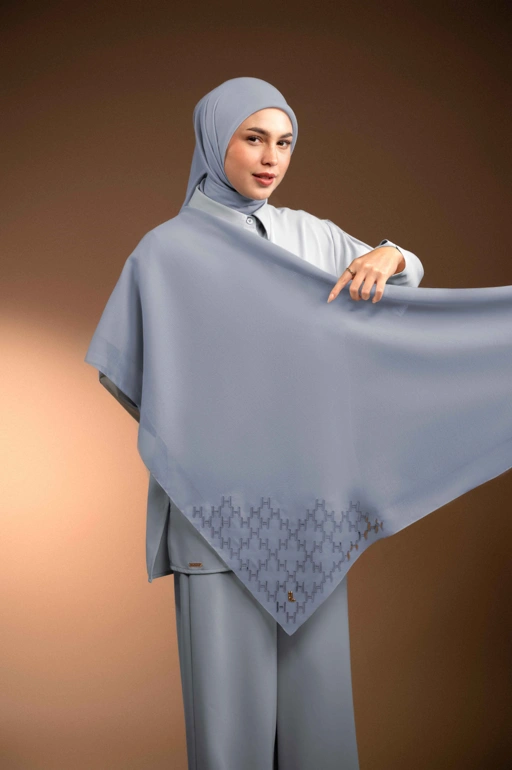 Image of RENJANA SCARF EMBUN
