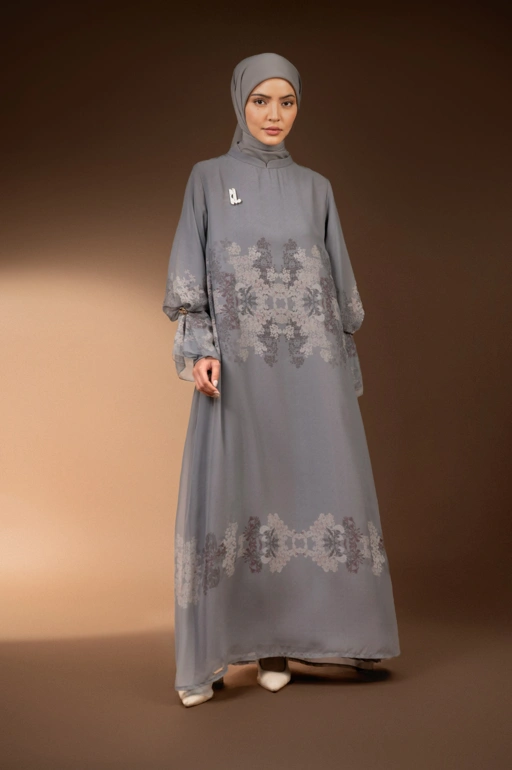 Image of GAUN BERMOTIF TENTREM KELABU