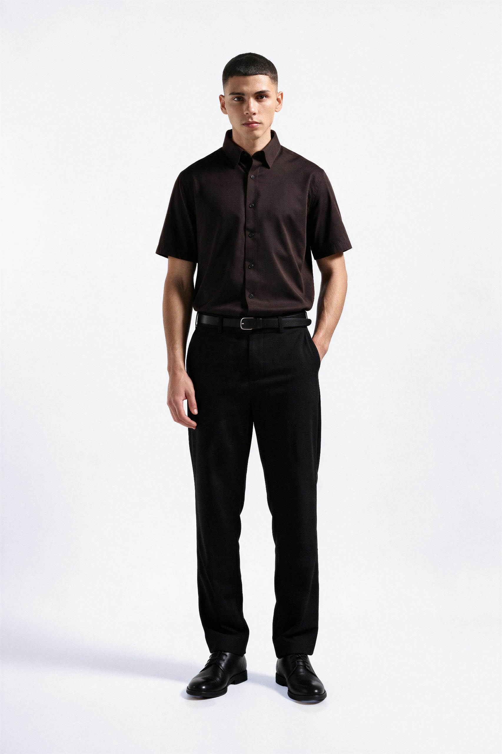 Elgant Short Sleeve Shirt Clean Look Dark Brown