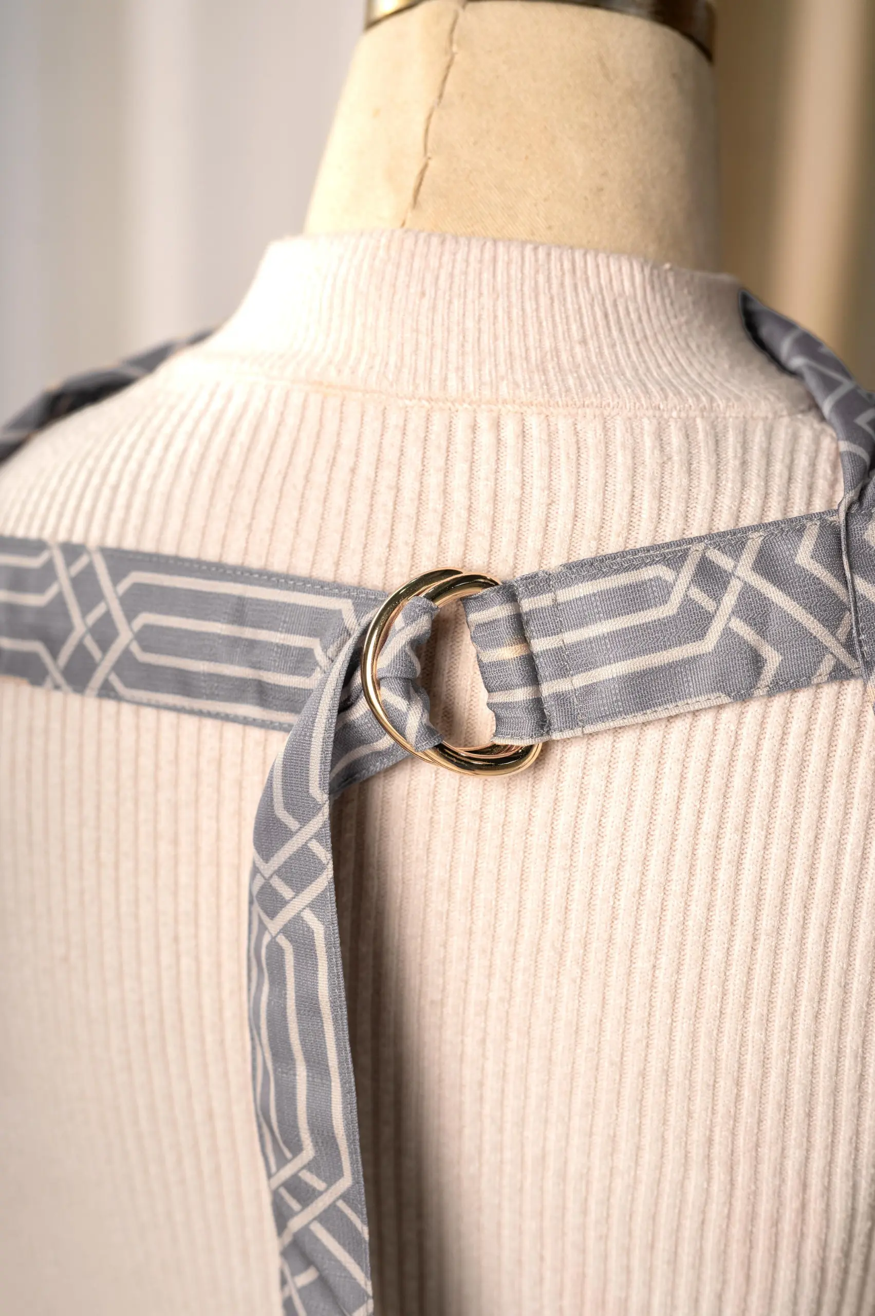 SERENE NURSING APRON GREY