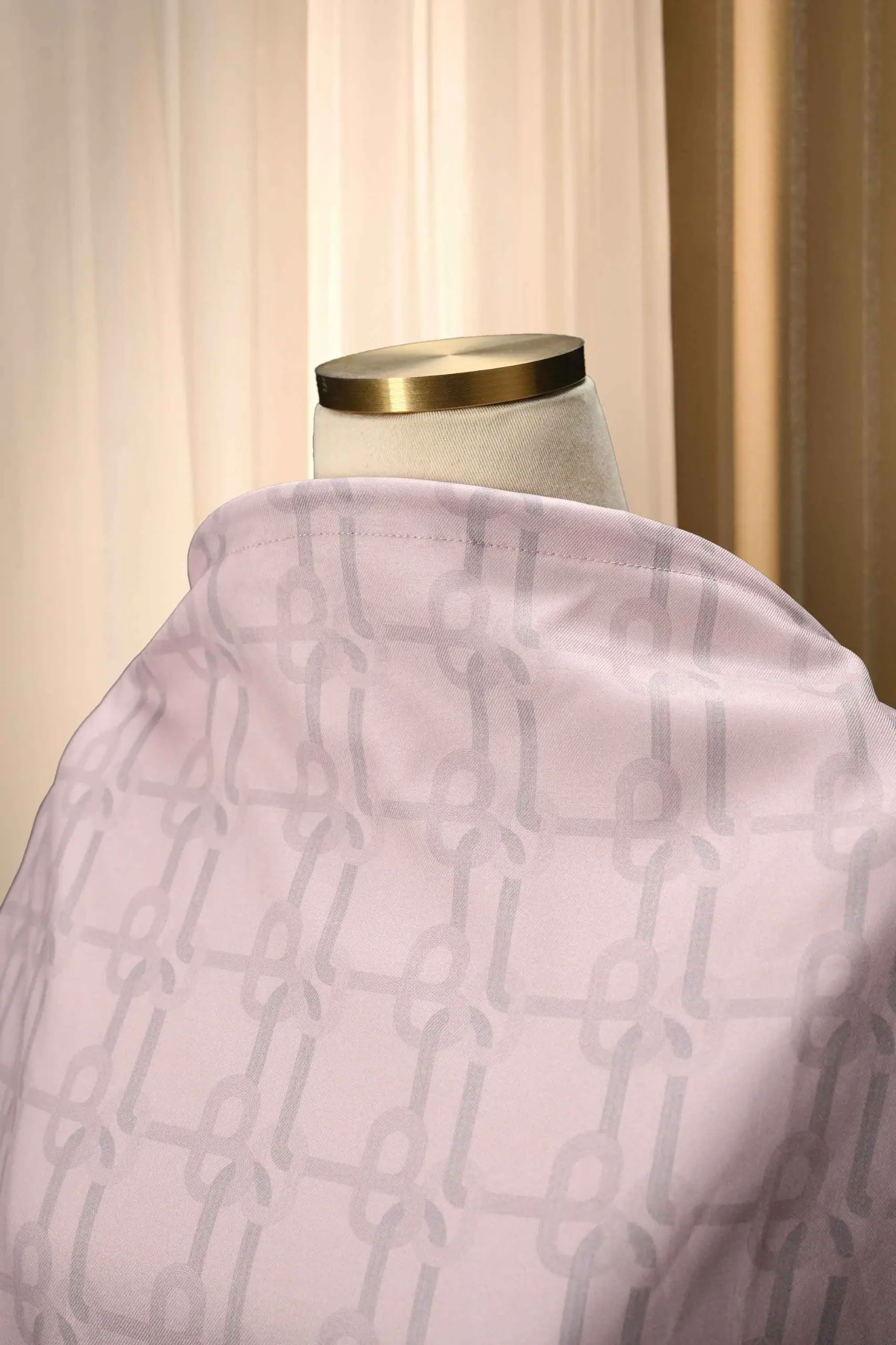 SIENNA NURSING APRON BLOSSOM