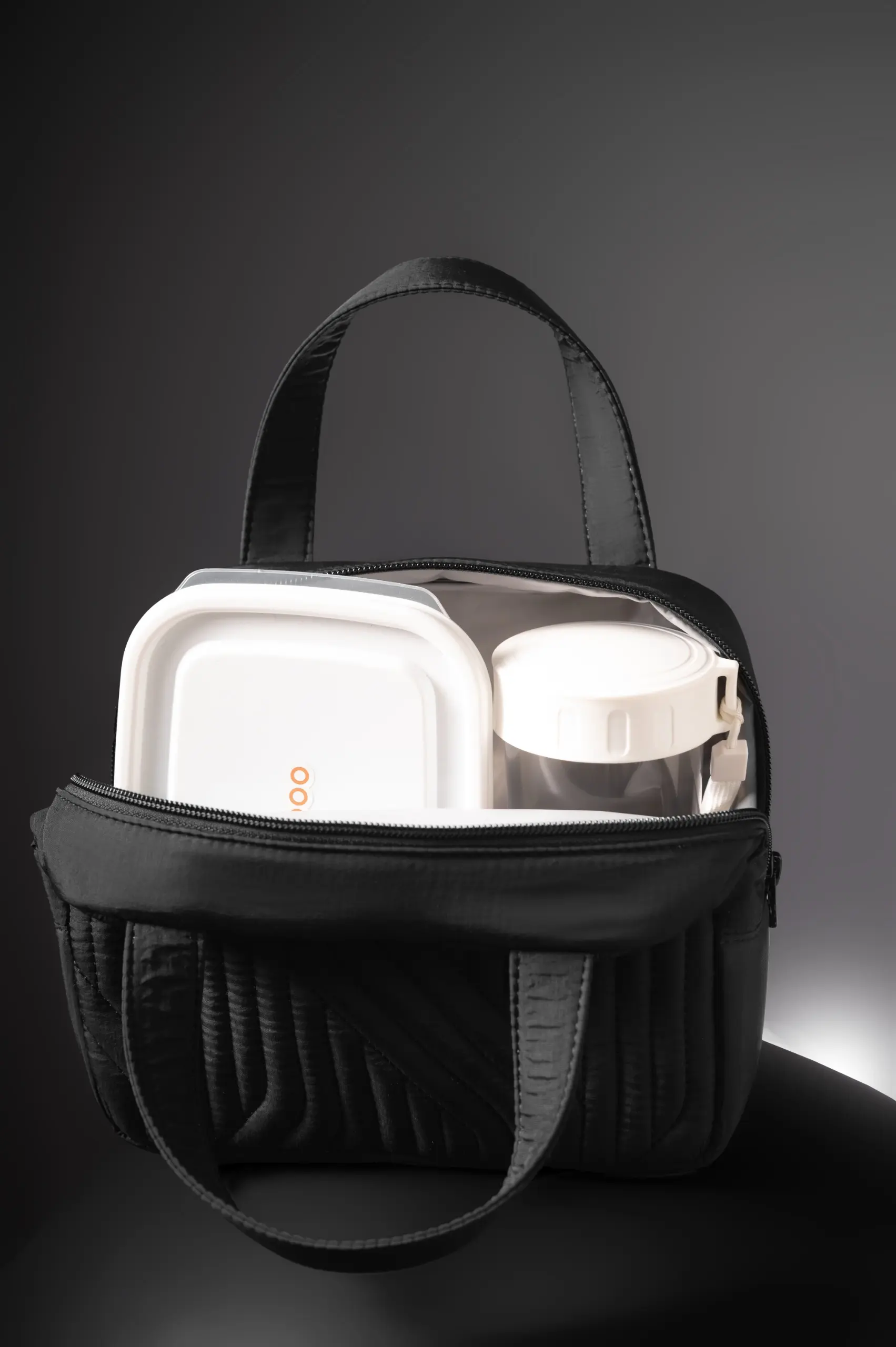 BUNNY LUNCH BAG BLACK