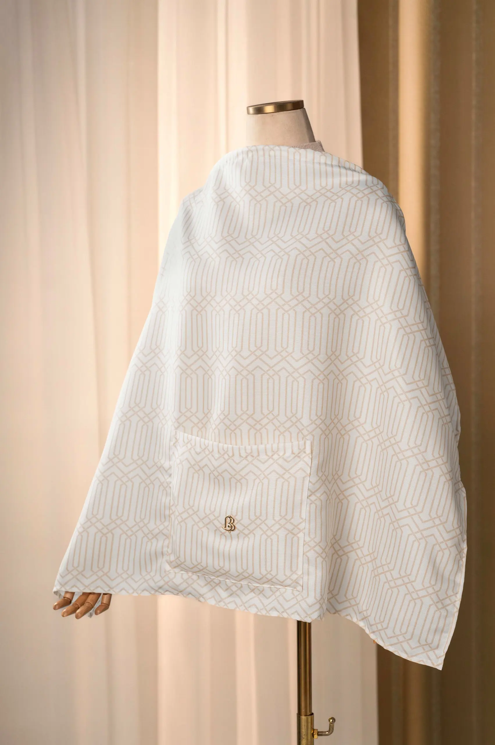SERENE NURSING APRON WHITE