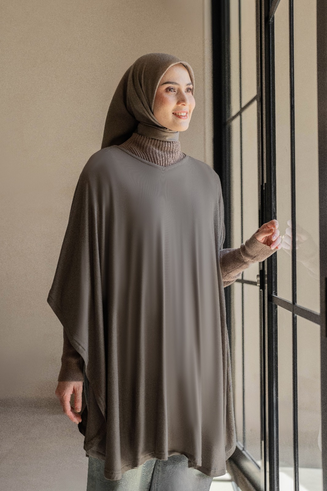 SOLANA NURSING COVER TAUPE