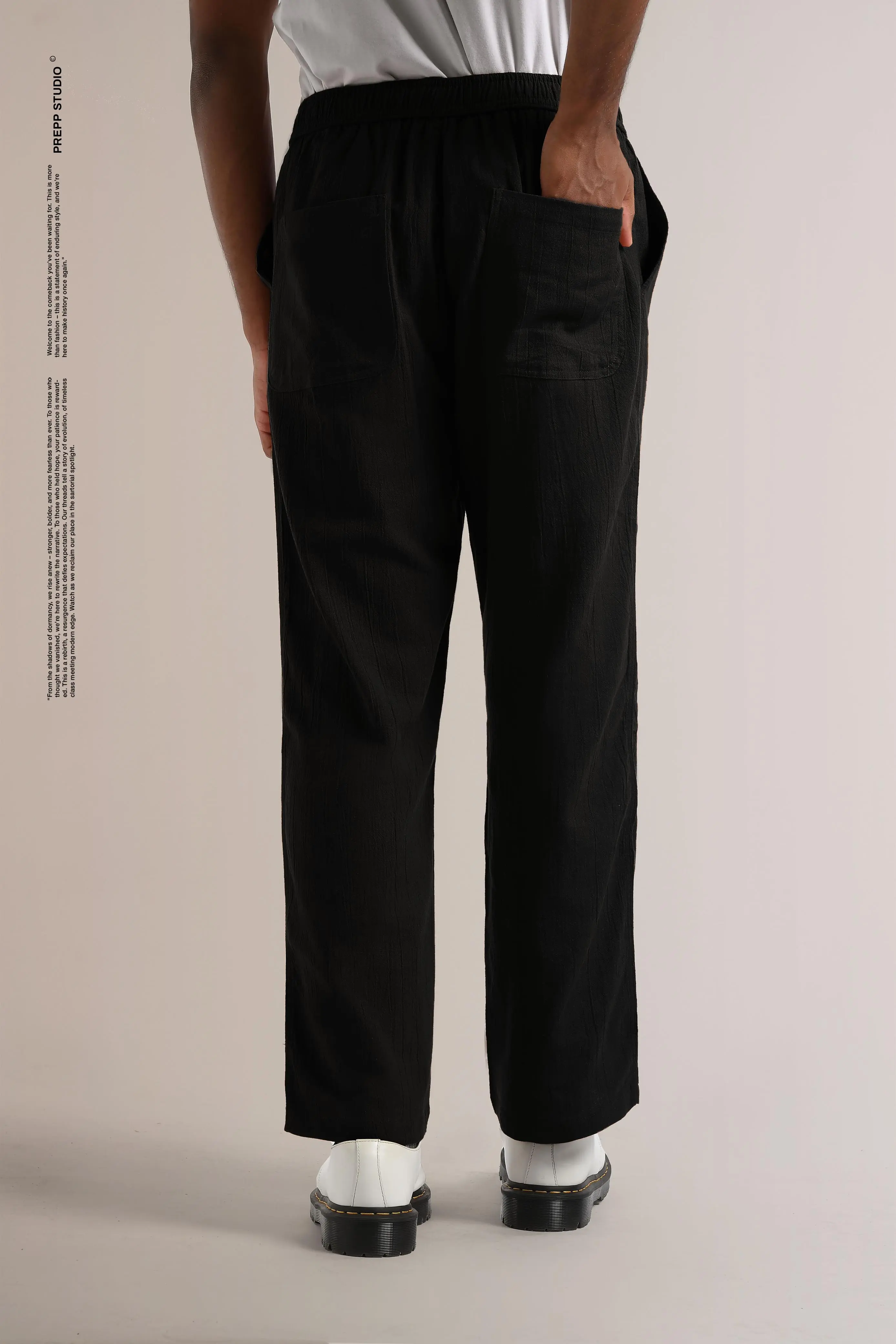 CORRUGATE CRINKLE PANTS BLACK