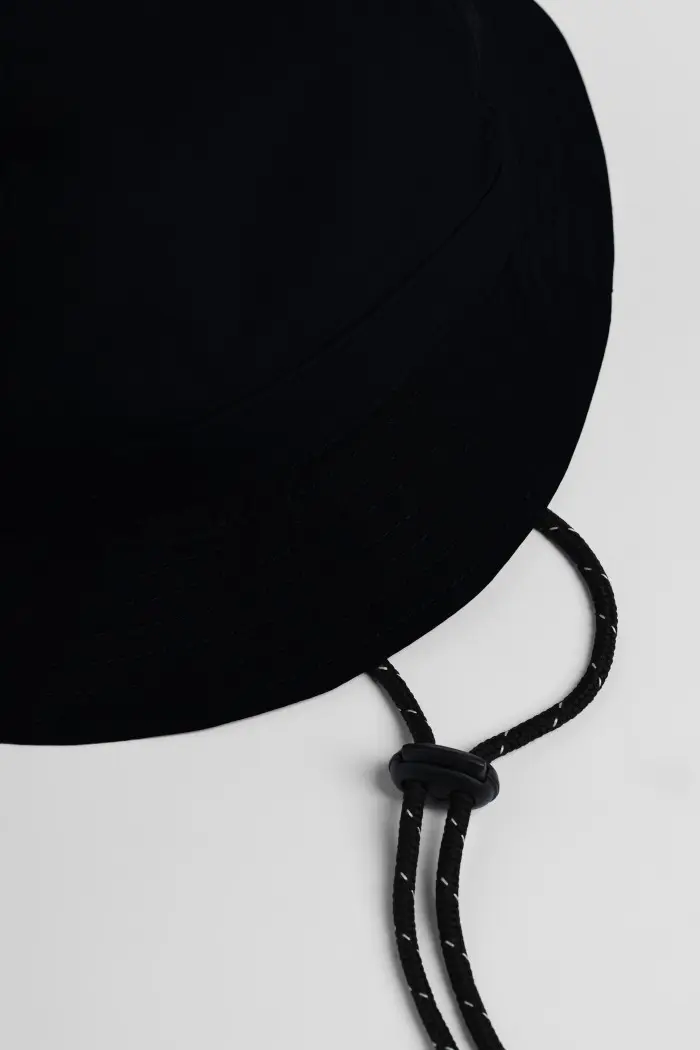 BUCKET HAT BLACK