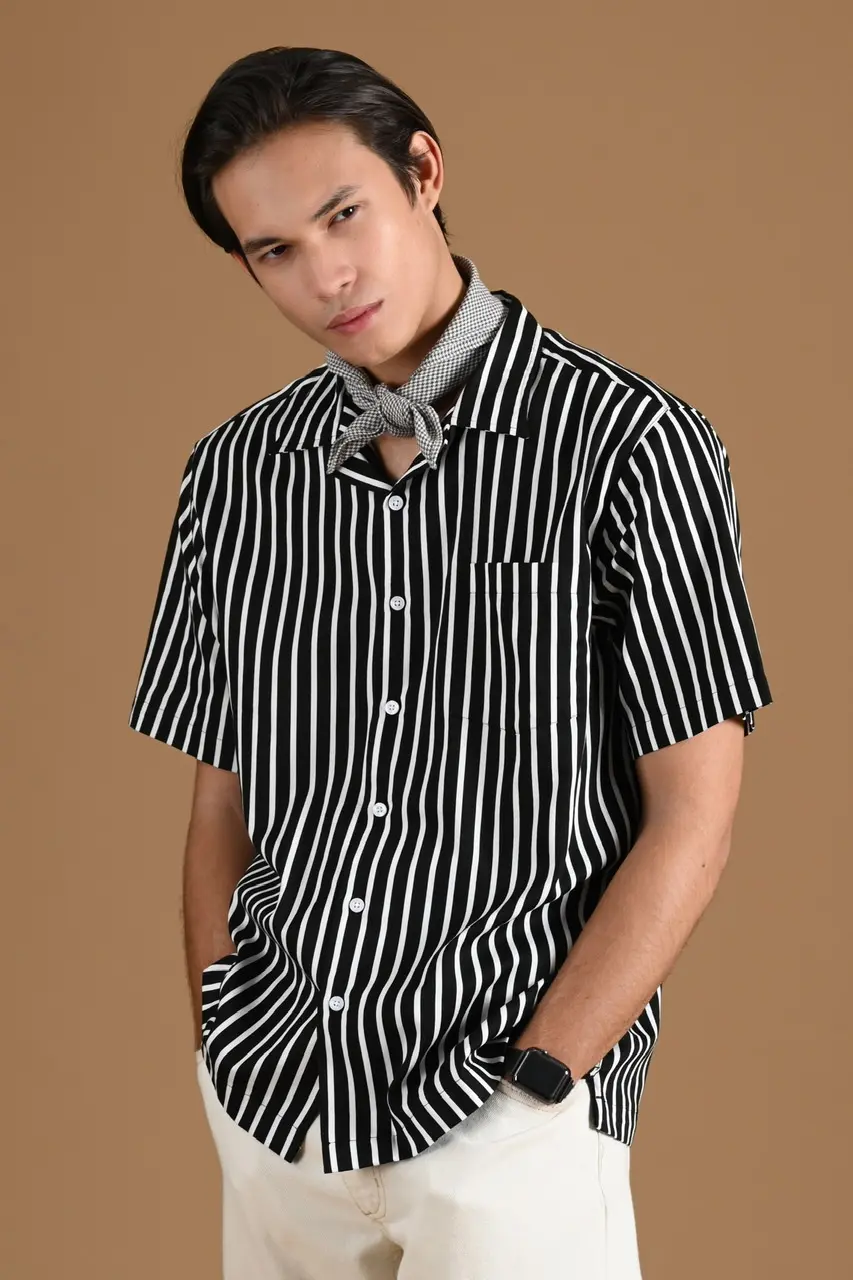 SHORT STRIPE SHIRT DUAL COLLAR STYLE BLACK