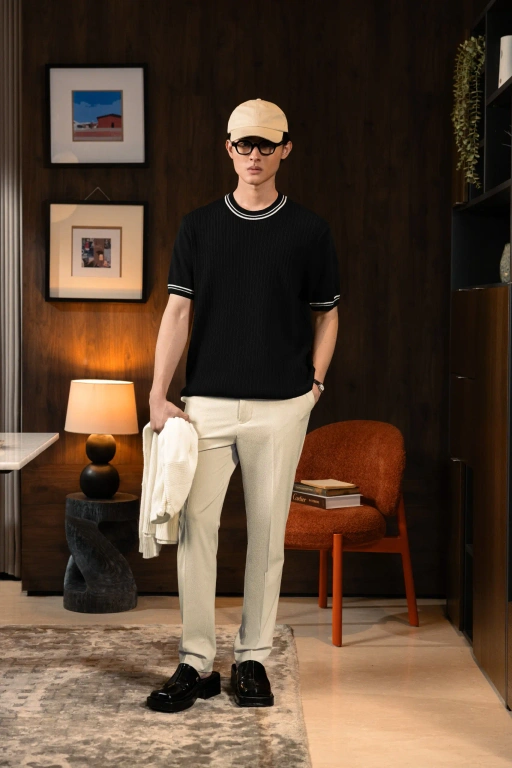 Image of LATTICELINE KNIT TEES BLACK