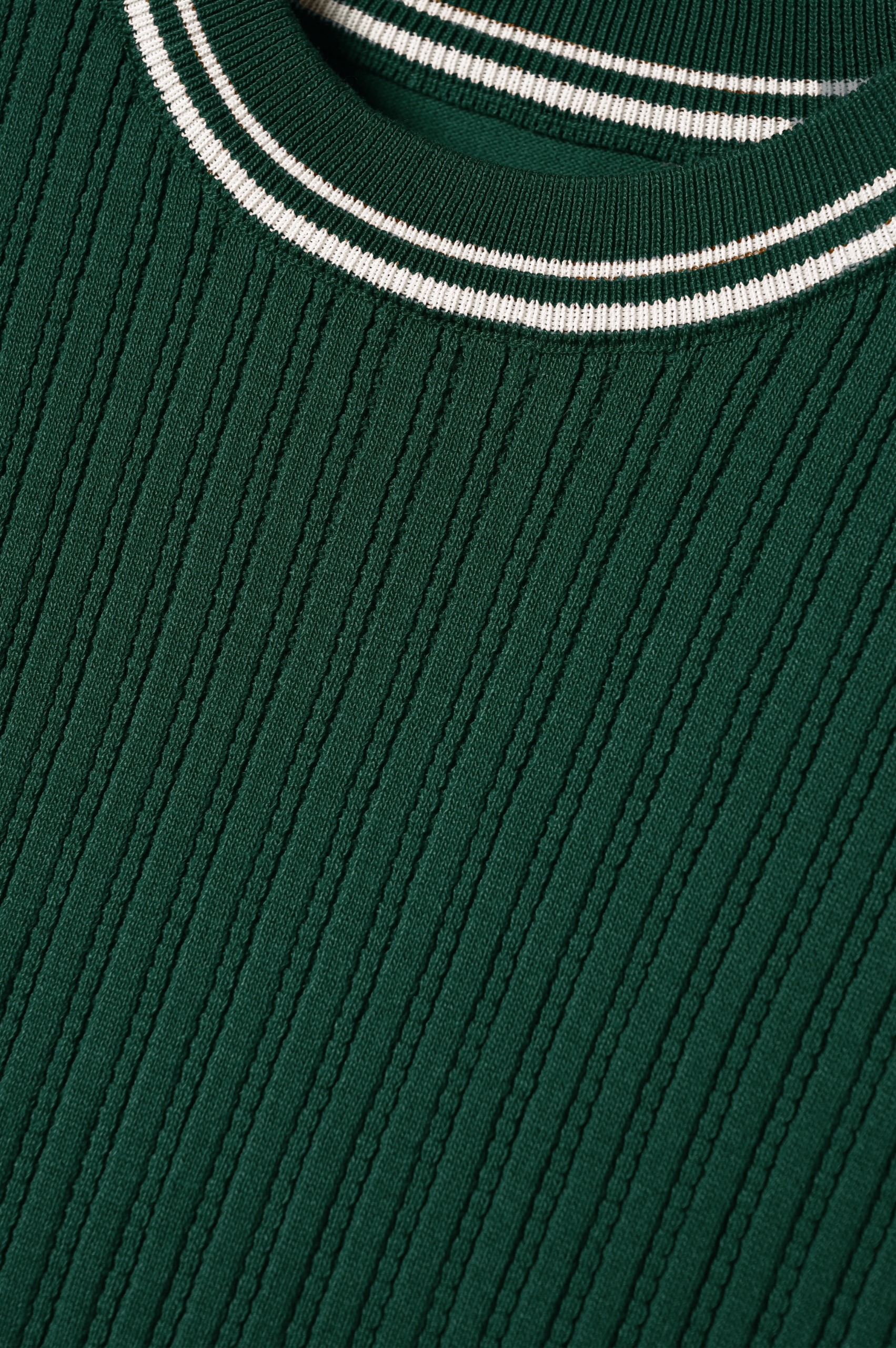 PTHZ25-LATTICELINE KNIT TEES GREEN