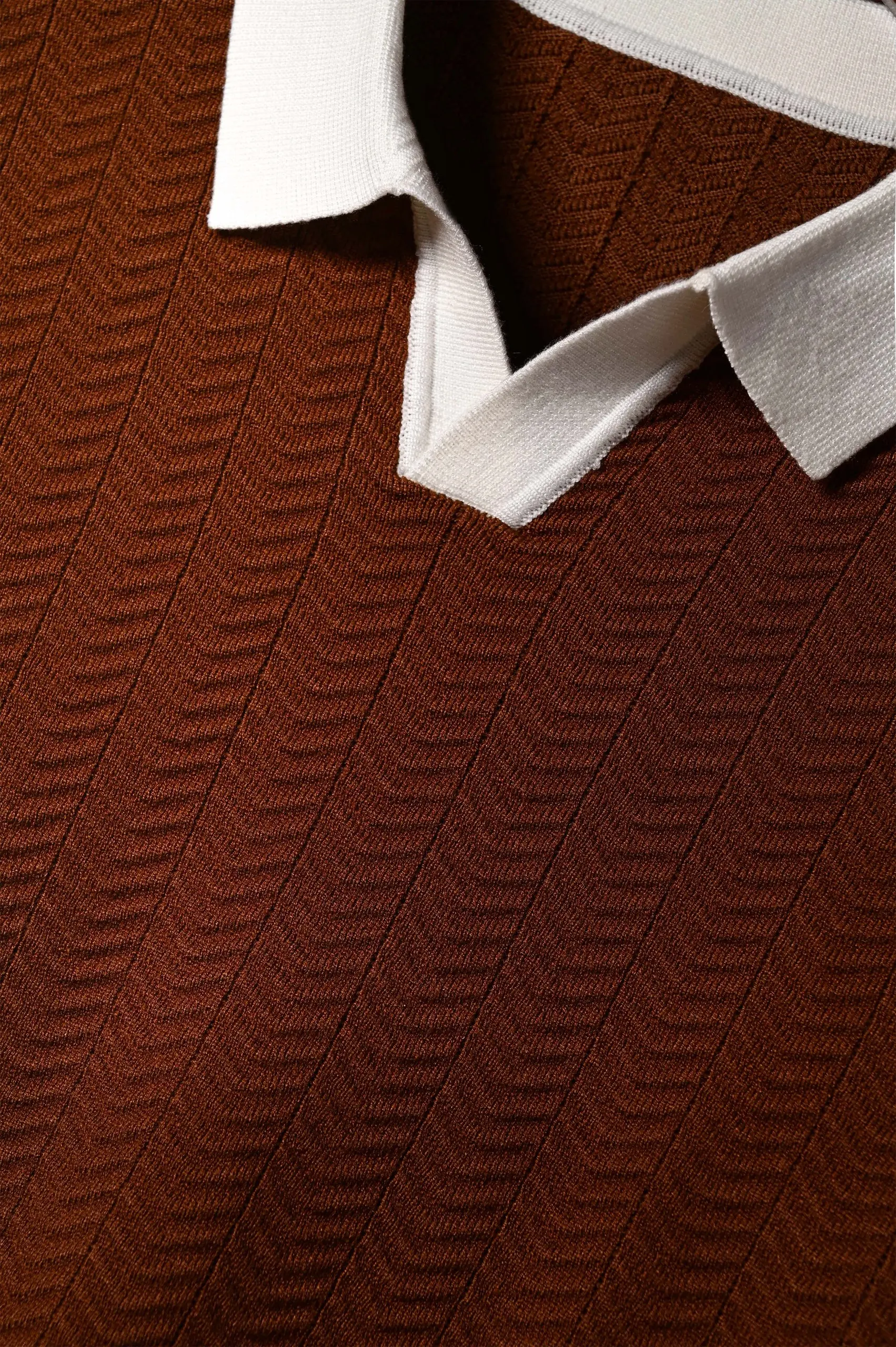 ZIGWEAVE KNIT POLO BROWN