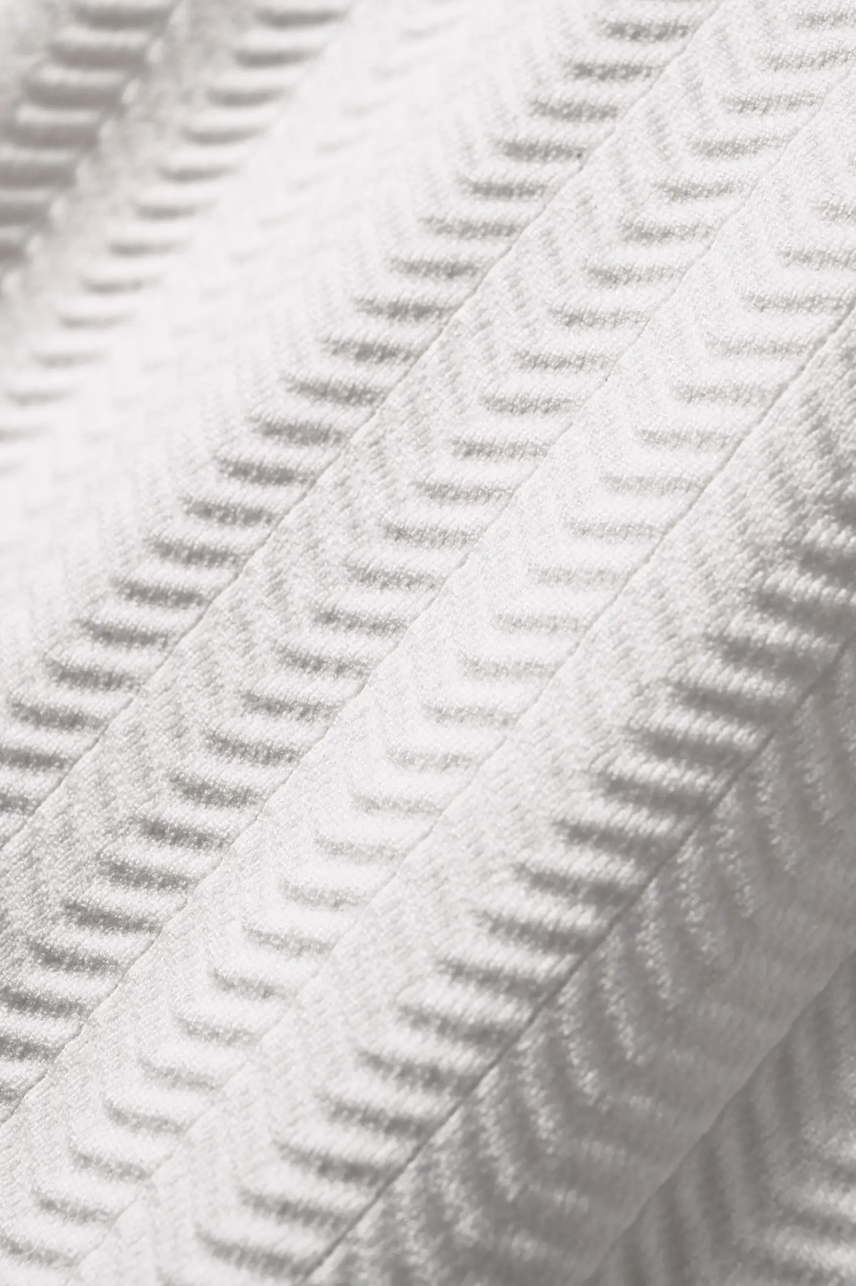 ZIGWEAVE KNIT POLO WHITE