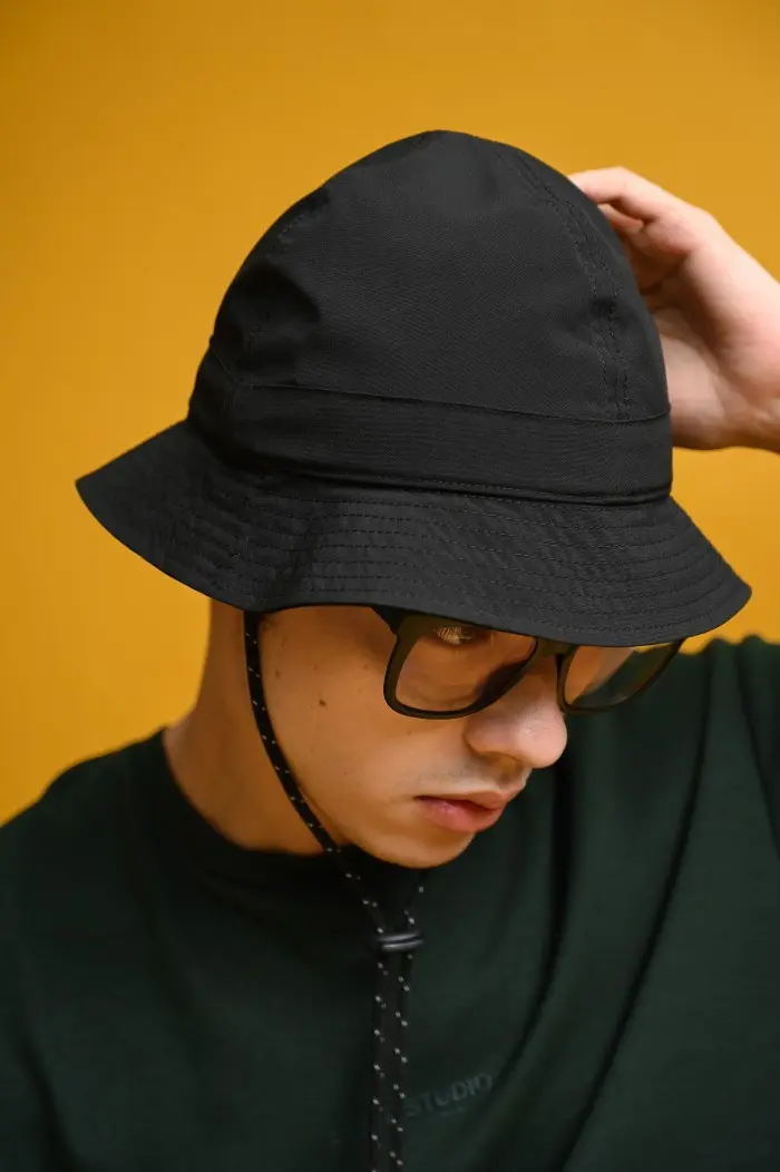 BUCKET HAT BLACK