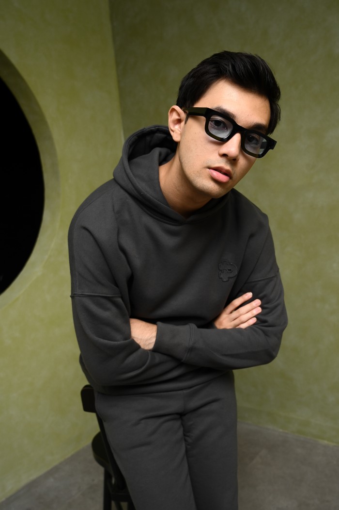 PODH38-PREPP OVERSIZED HOODIE SIGNATURE PATCH CHARCOAL