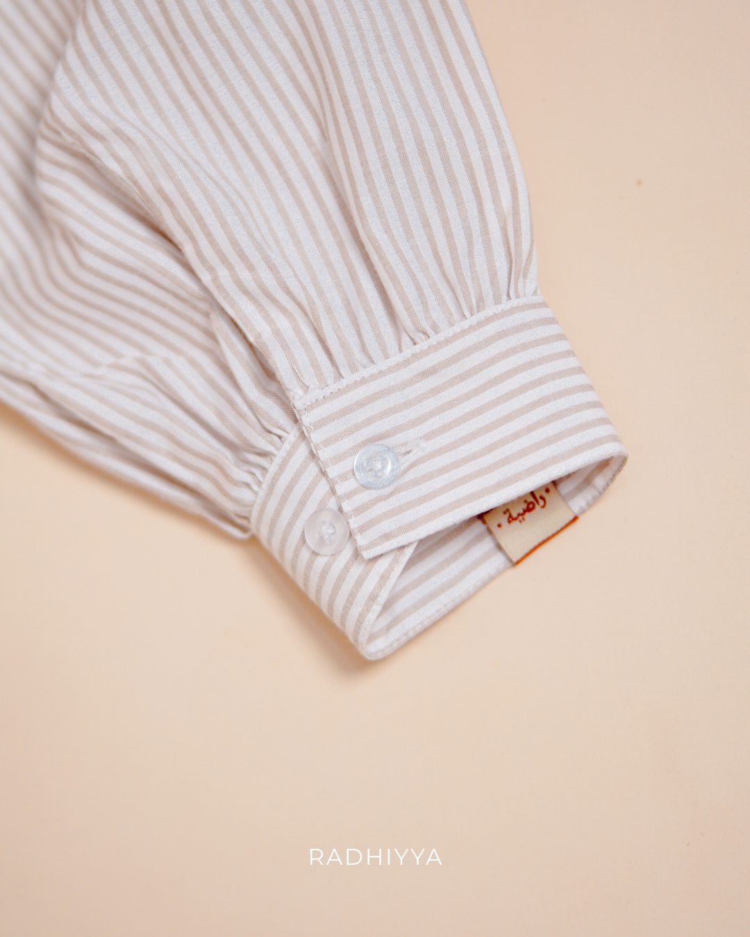 Kaia Abayunik - Beige Stripes