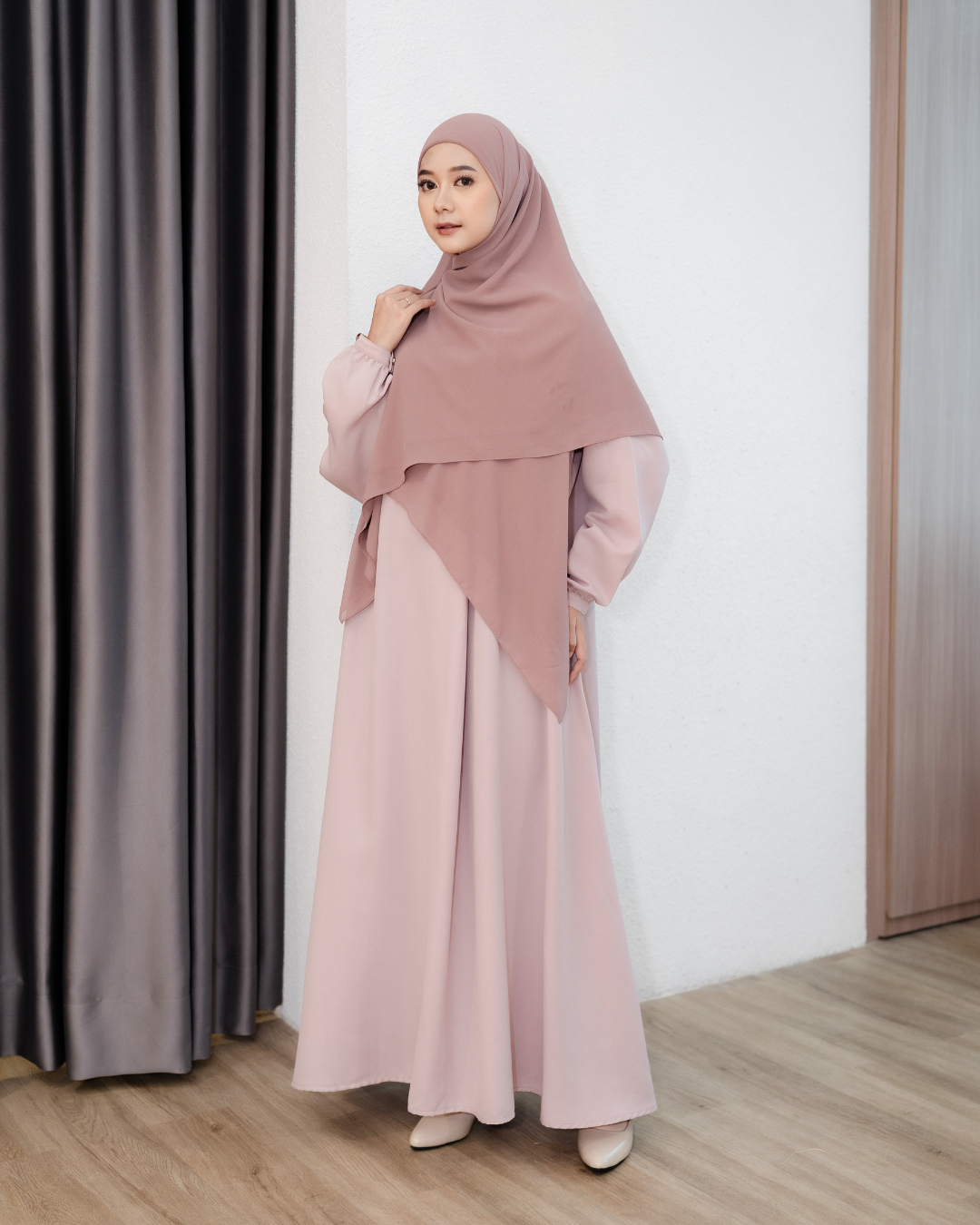 Elara Dress