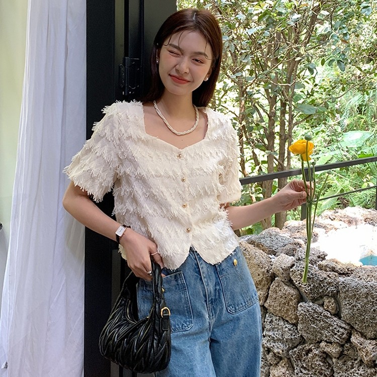 LYR302 | SELYRA Korean Textured Blouse Wanita – Blouse Putih Feminine Daily Wear