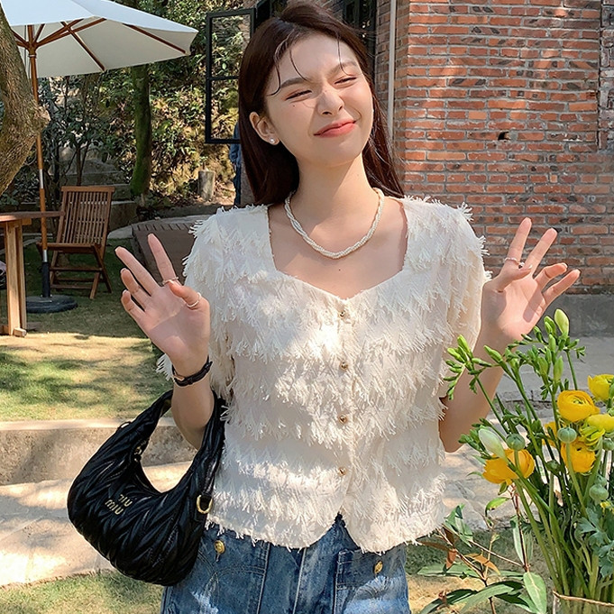 LYR302 | SELYRA Korean Textured Blouse Wanita – Blouse Putih Feminine Daily Wear