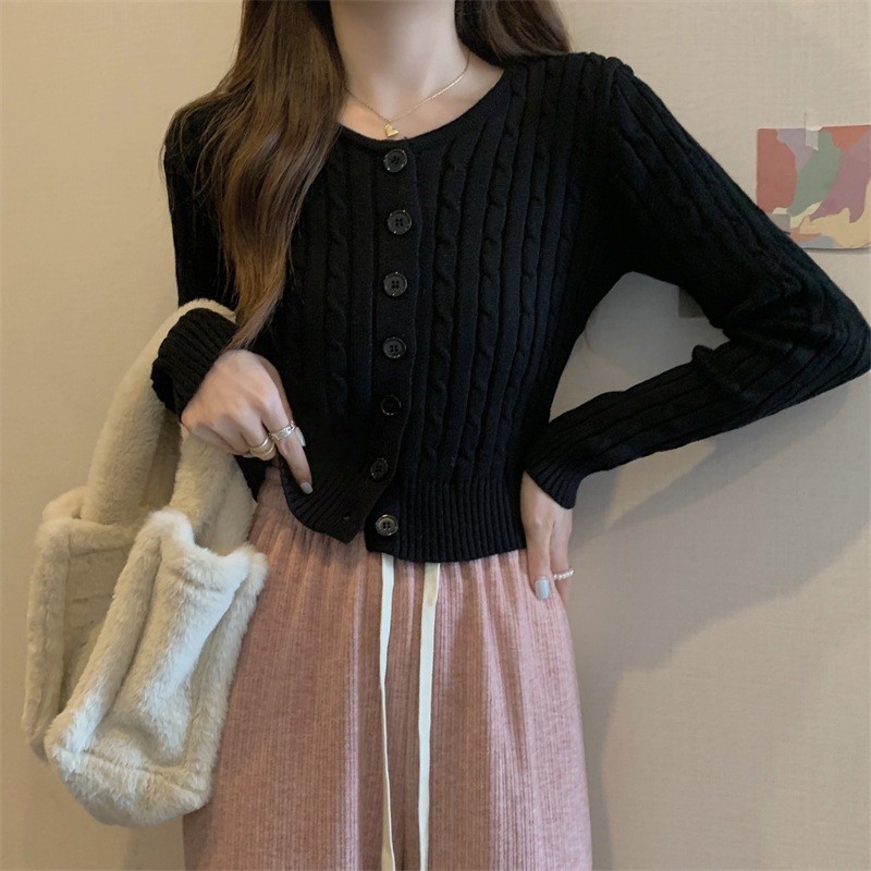 LYR343 | SELYRA Korean Slim Fit Cable Cardigan Wanita – Rajut Feminine Daily